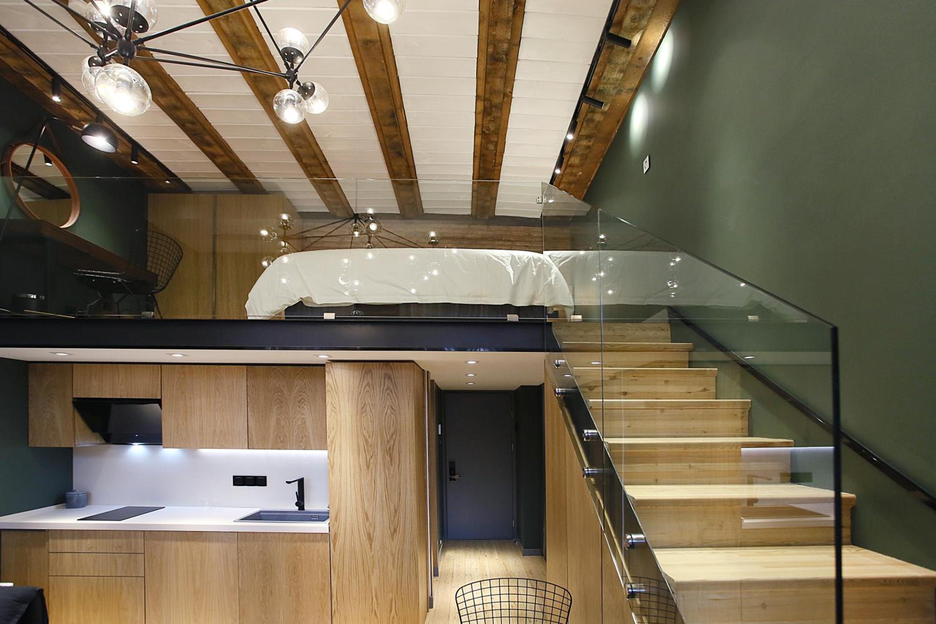 Studio - Split Level - Photo 42