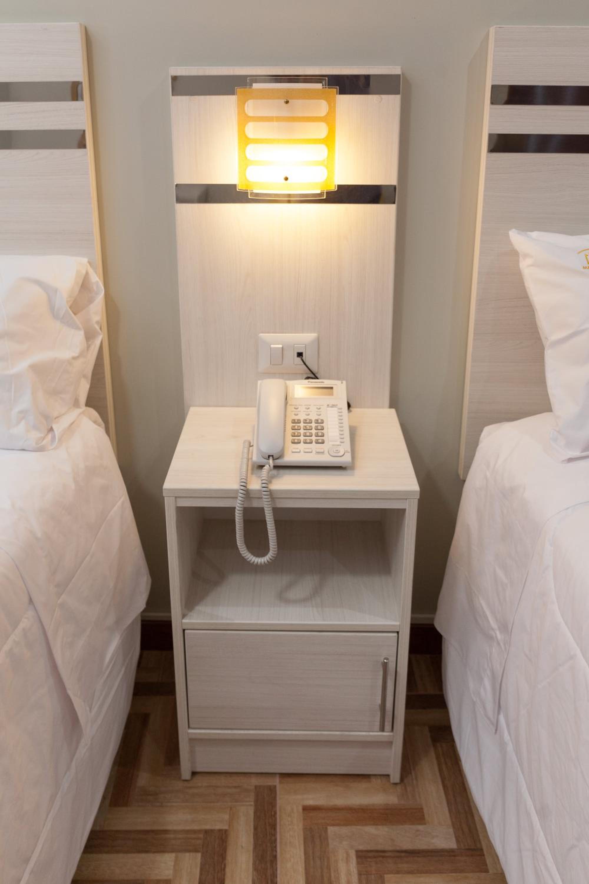 Quadruple Room with Private Bathroom photo 2