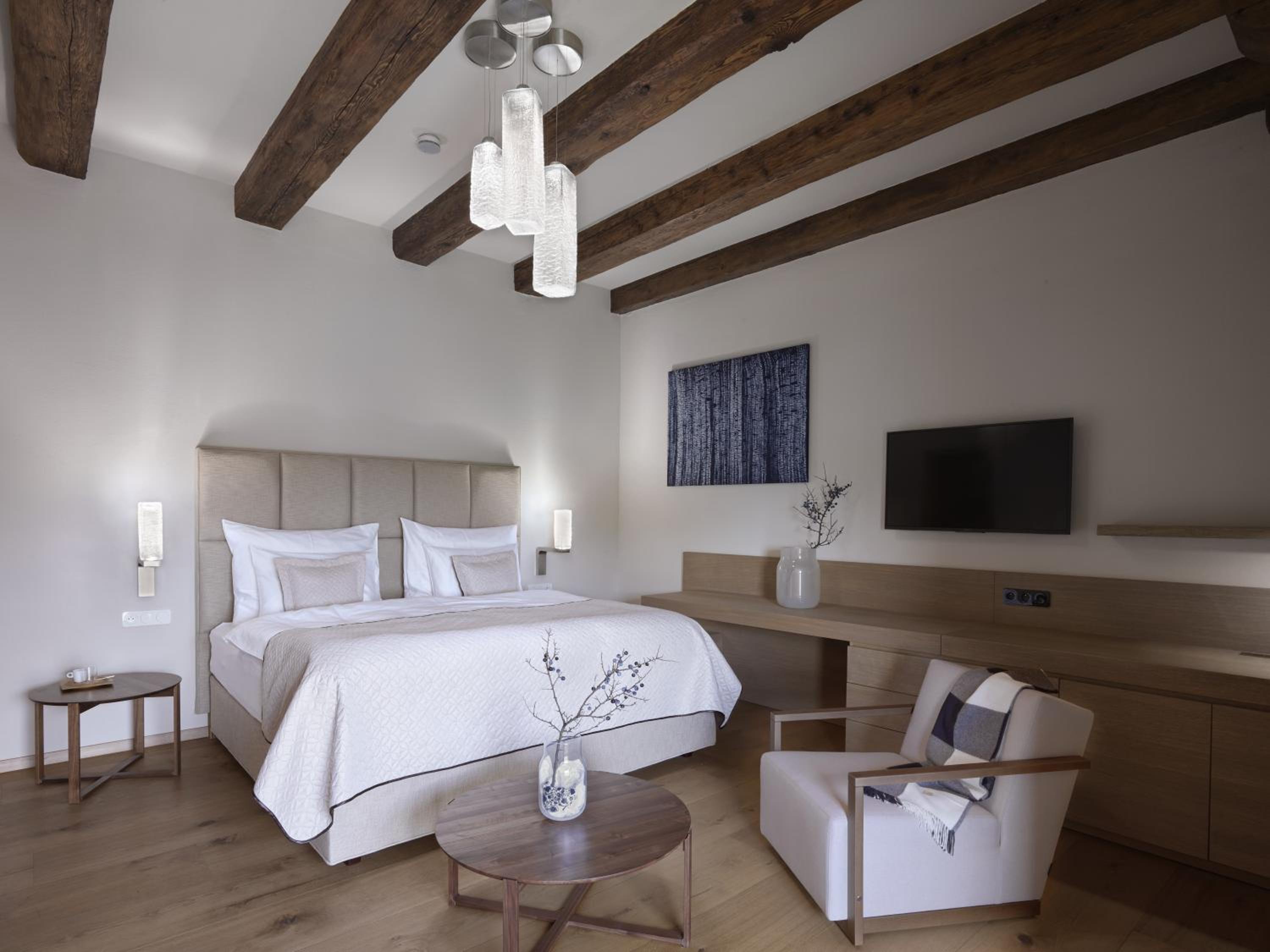 Deluxe Double Room with Shower