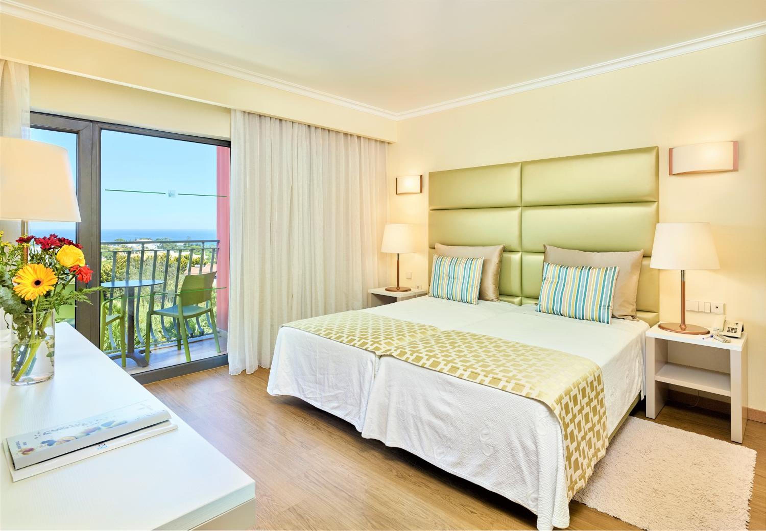 Deluxe Suite with Sea View