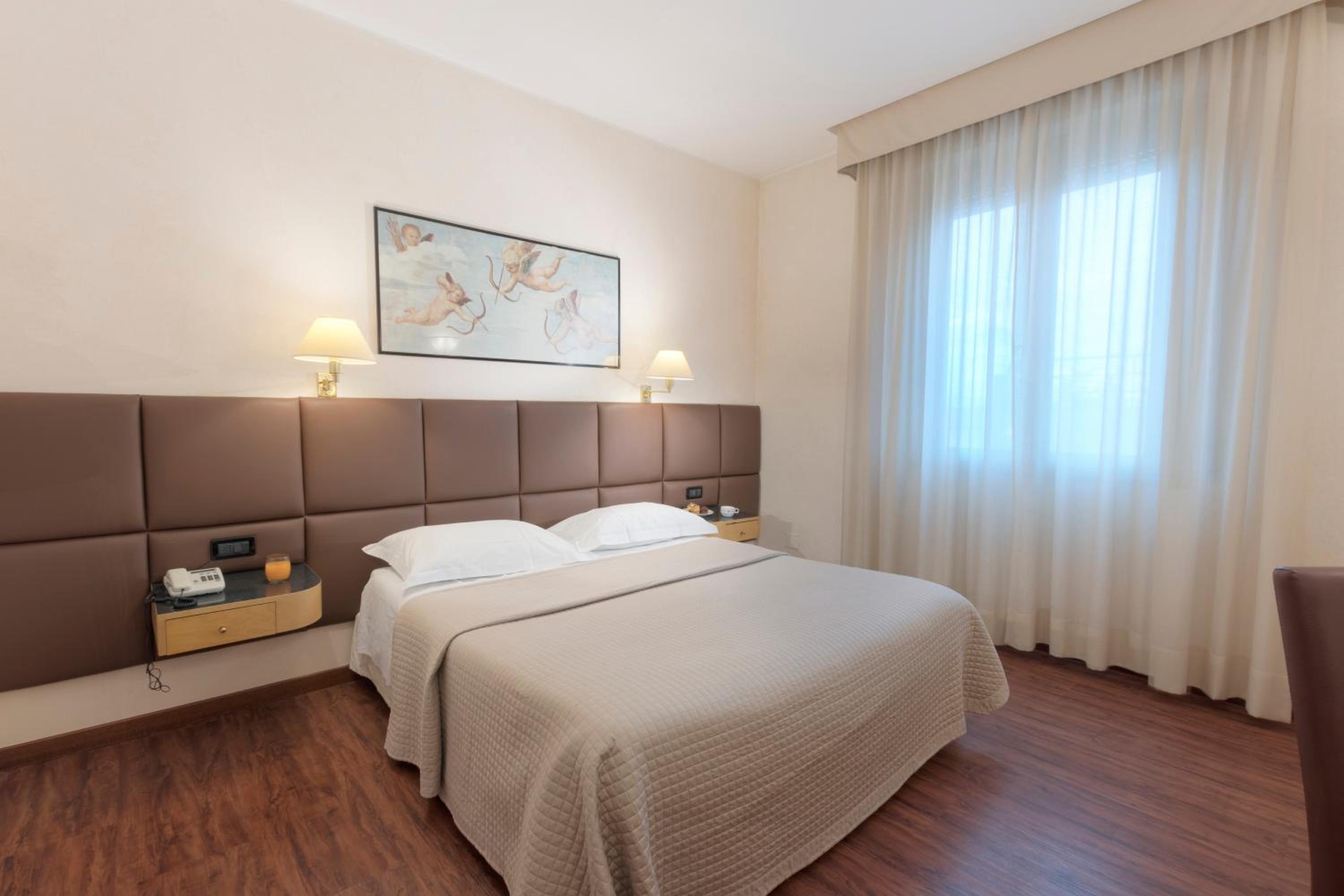 Junior Suite - Photo 1