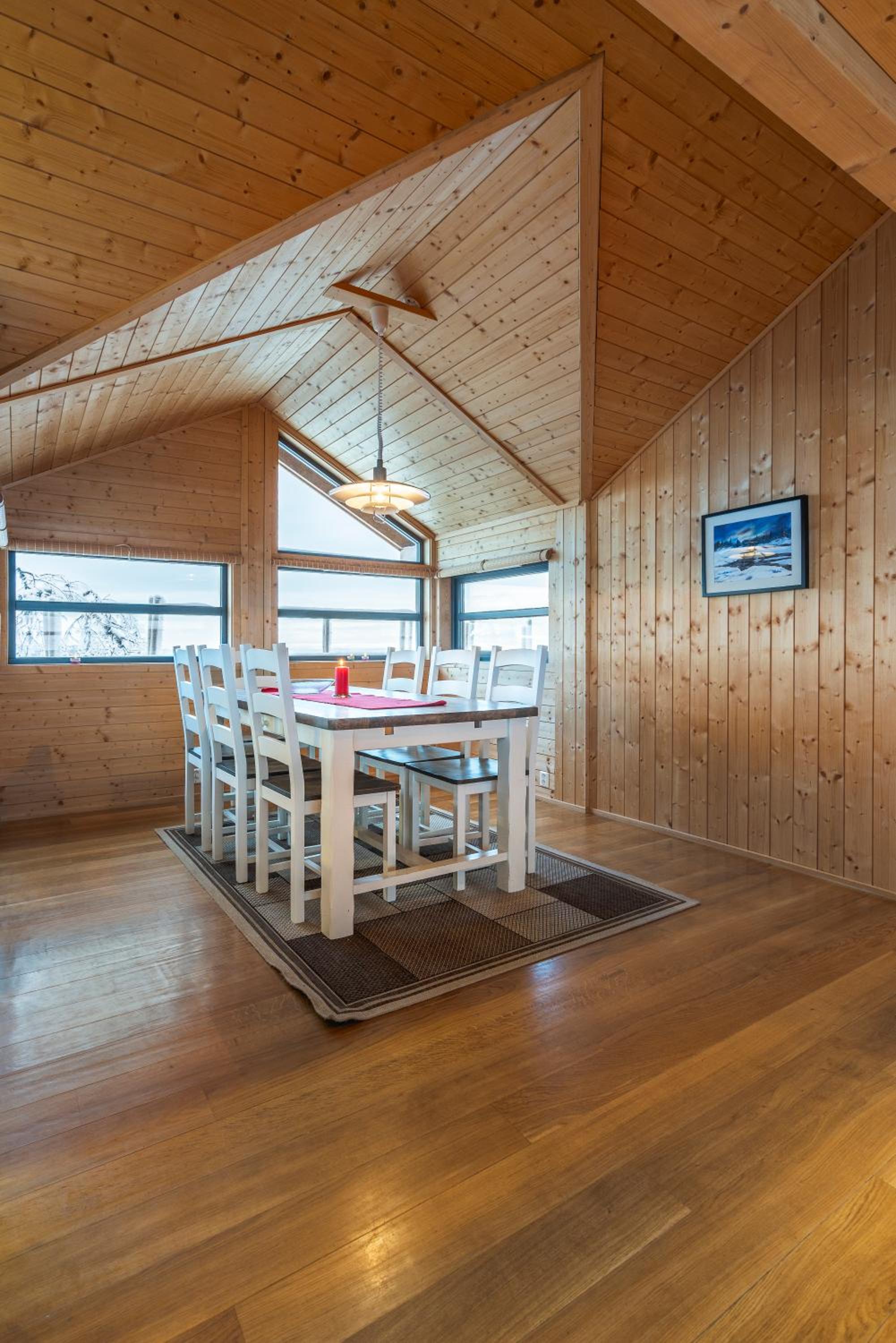 Three-Bedroom Holiday Home  photo 2