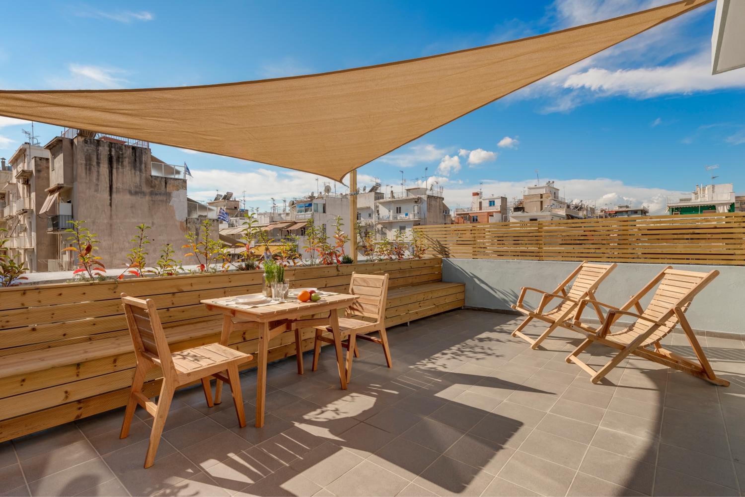 Apartment with Terrace - Photo 4