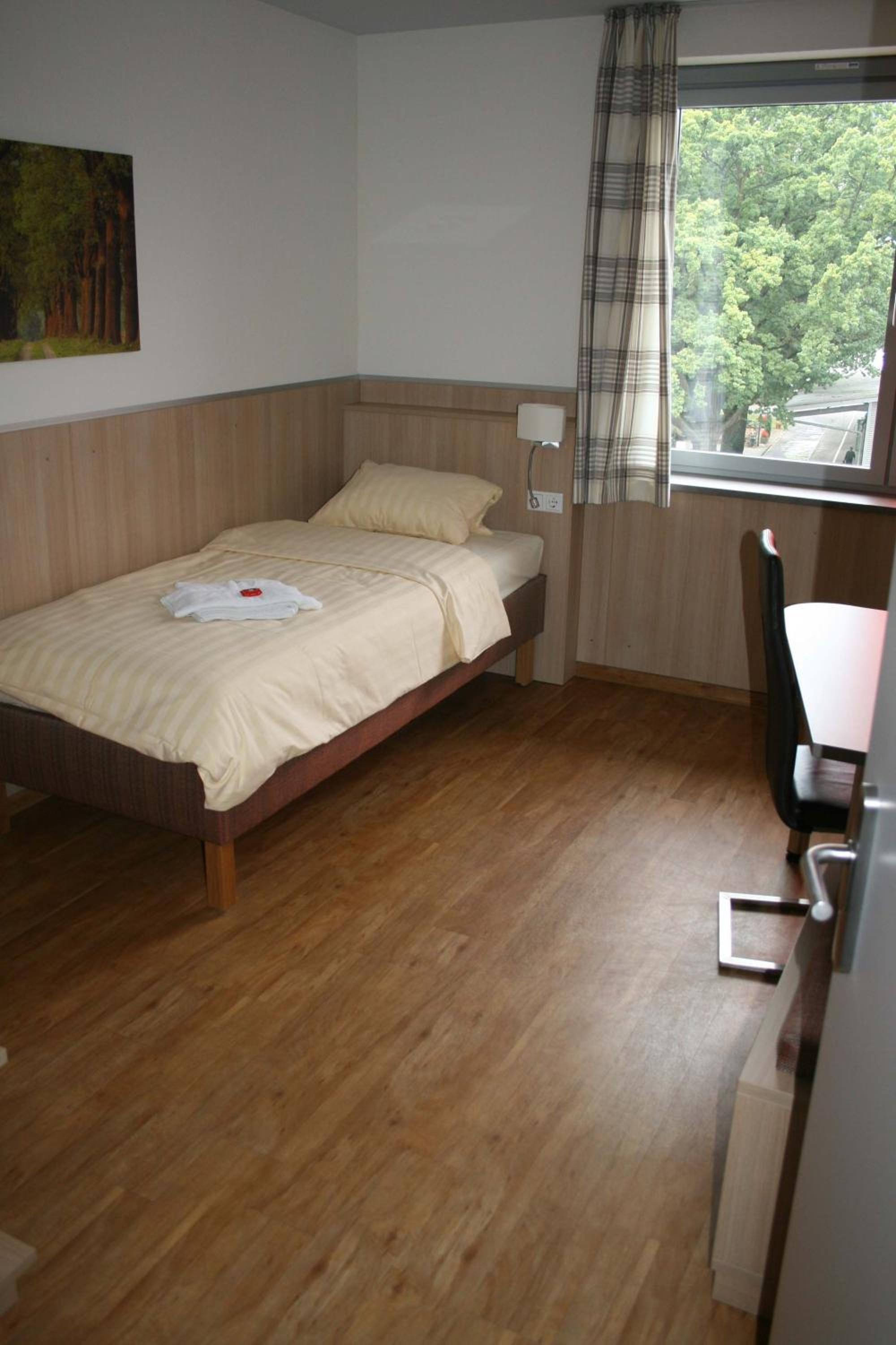 Single Room photo 2