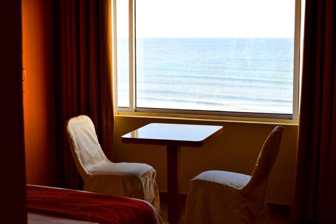 One-Bedroom Apartment with Sea View photo 3