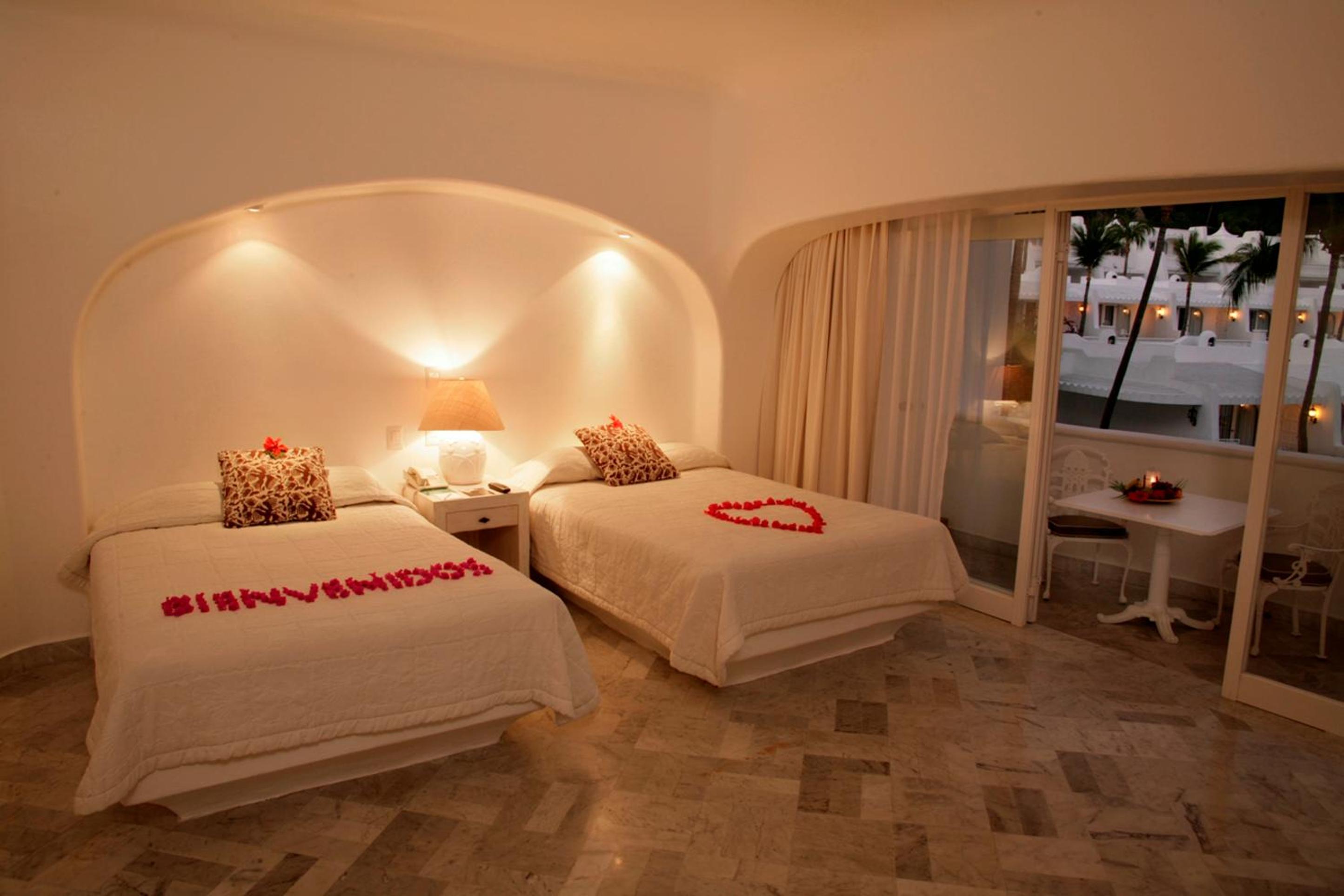 Deluxe Room - Photo 3