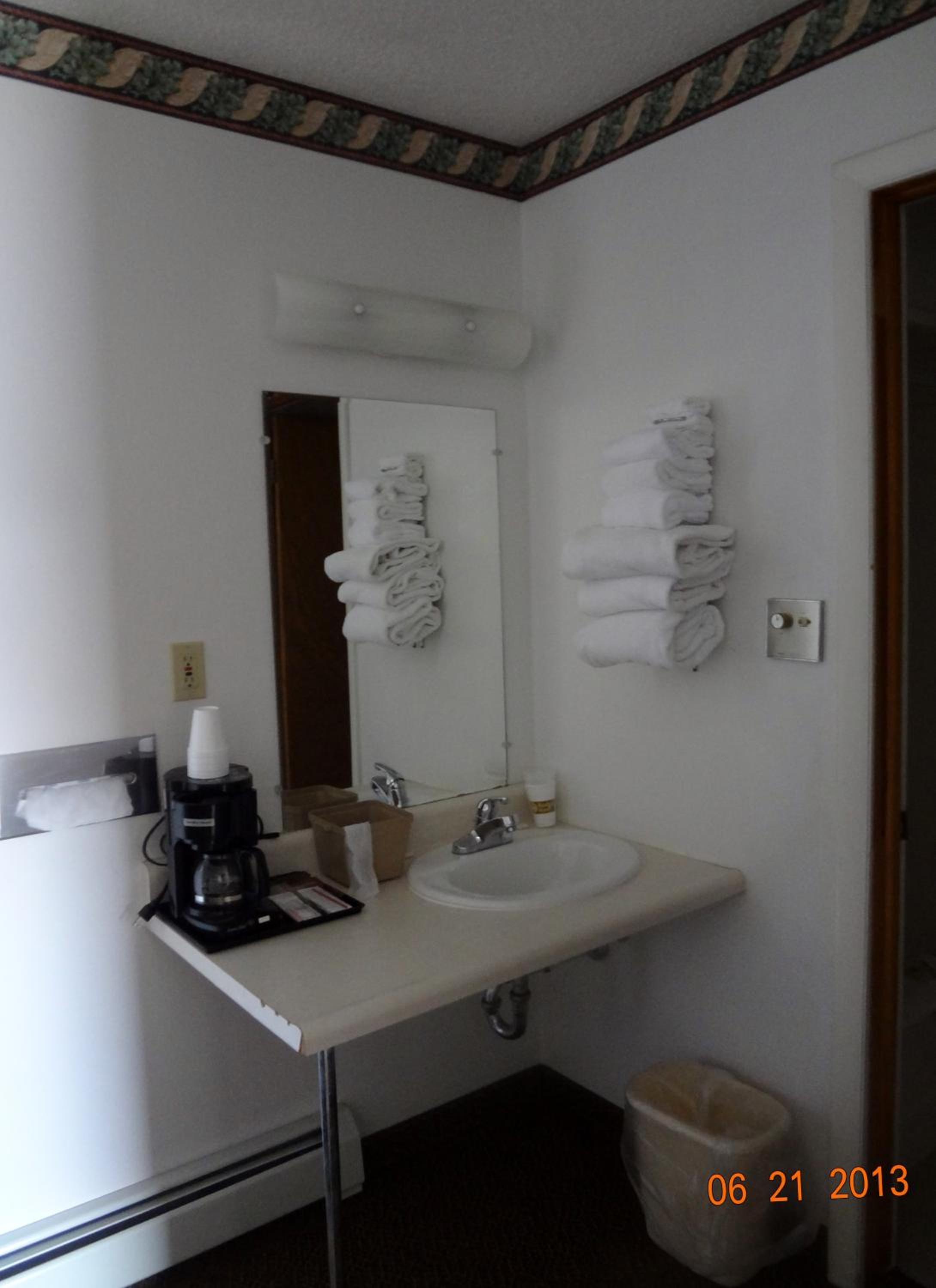 Double Room with Two Double Beds - Photo 3