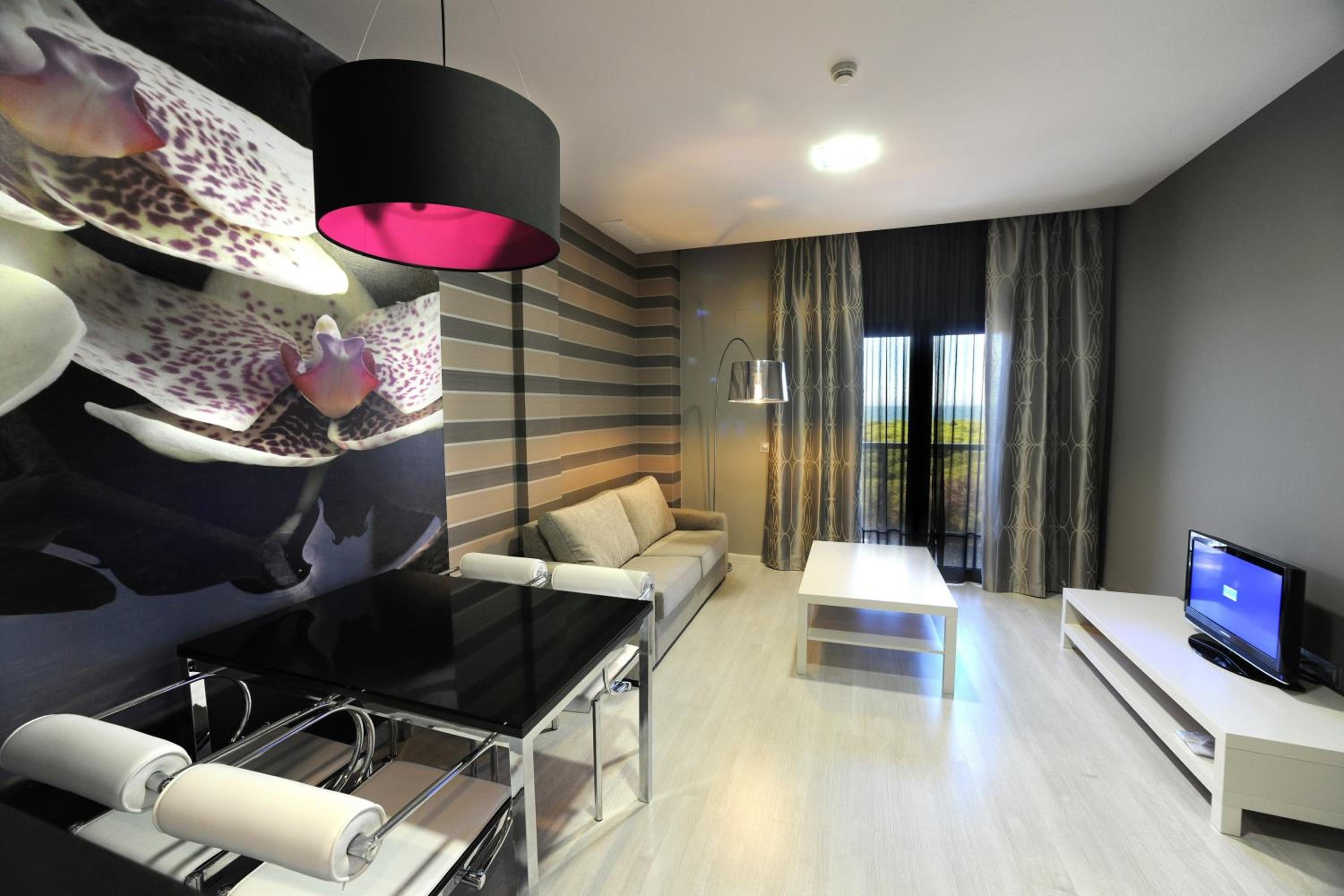 Two-Bedroom Apartment (5 Adults) - Photo 14