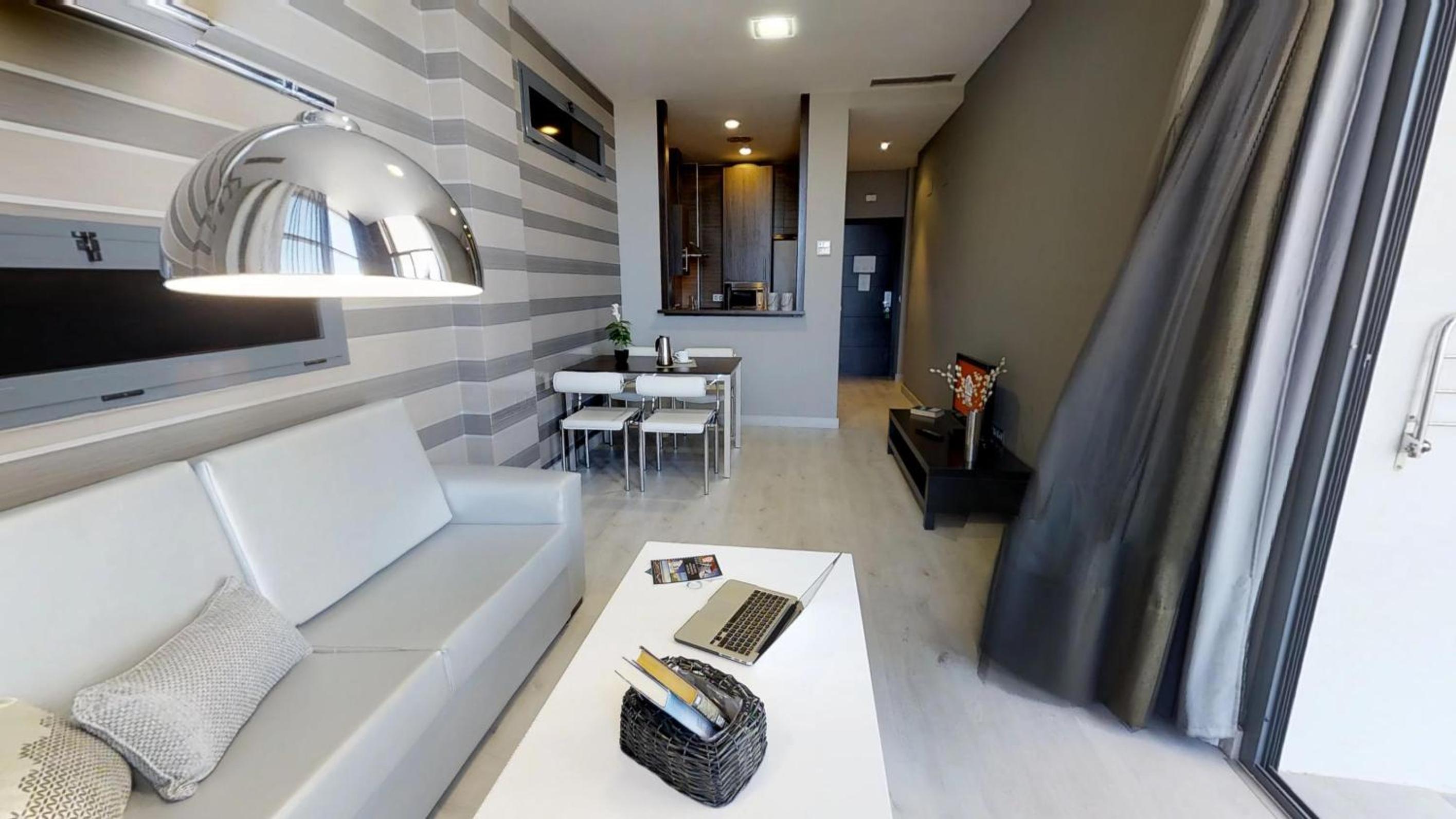 Two-Bedroom Apartment with View to Natural Park Los Enebrales - Photo 12
