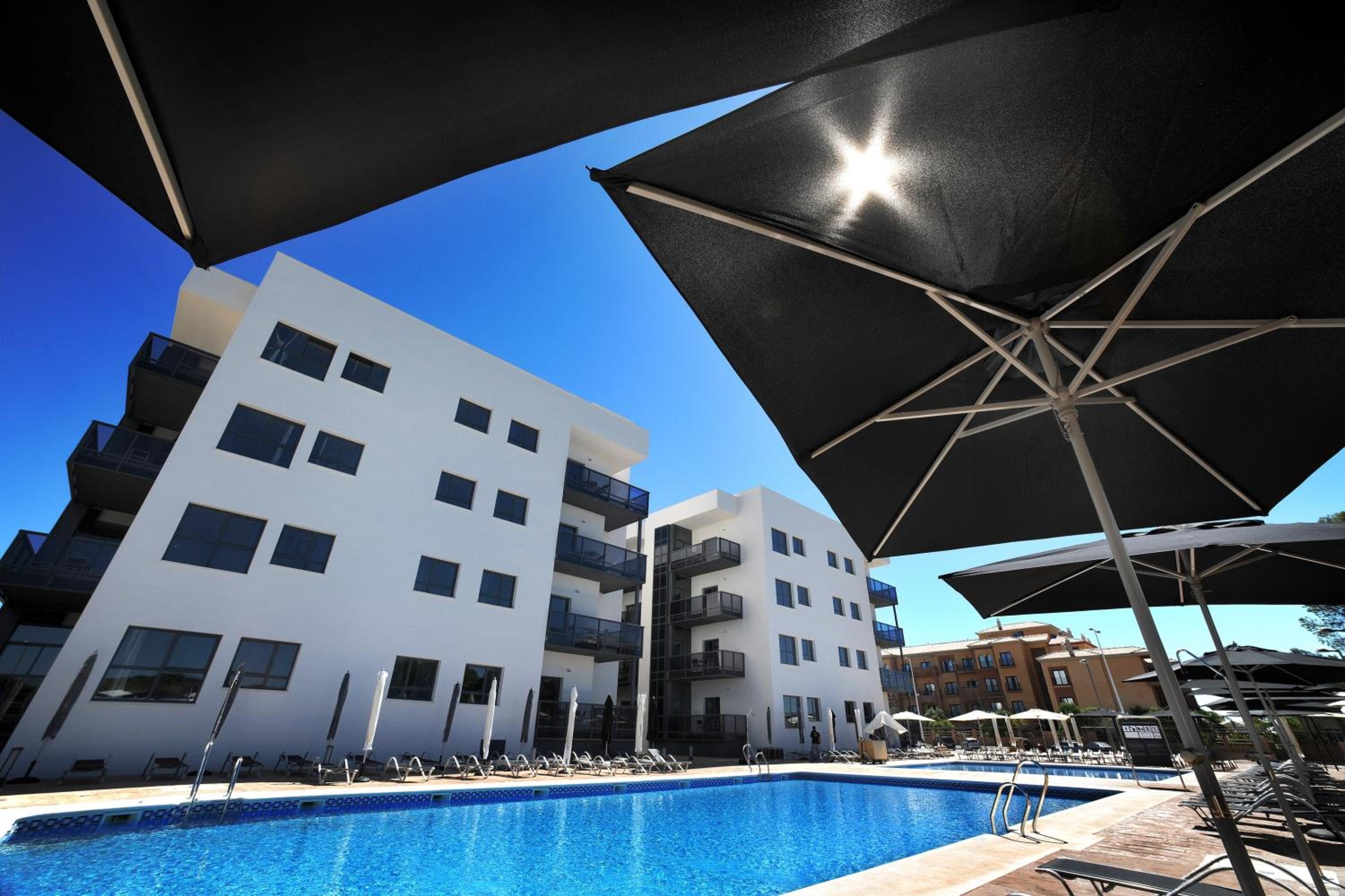 Two-Bedroom Apartment with Pool View - Photo 15