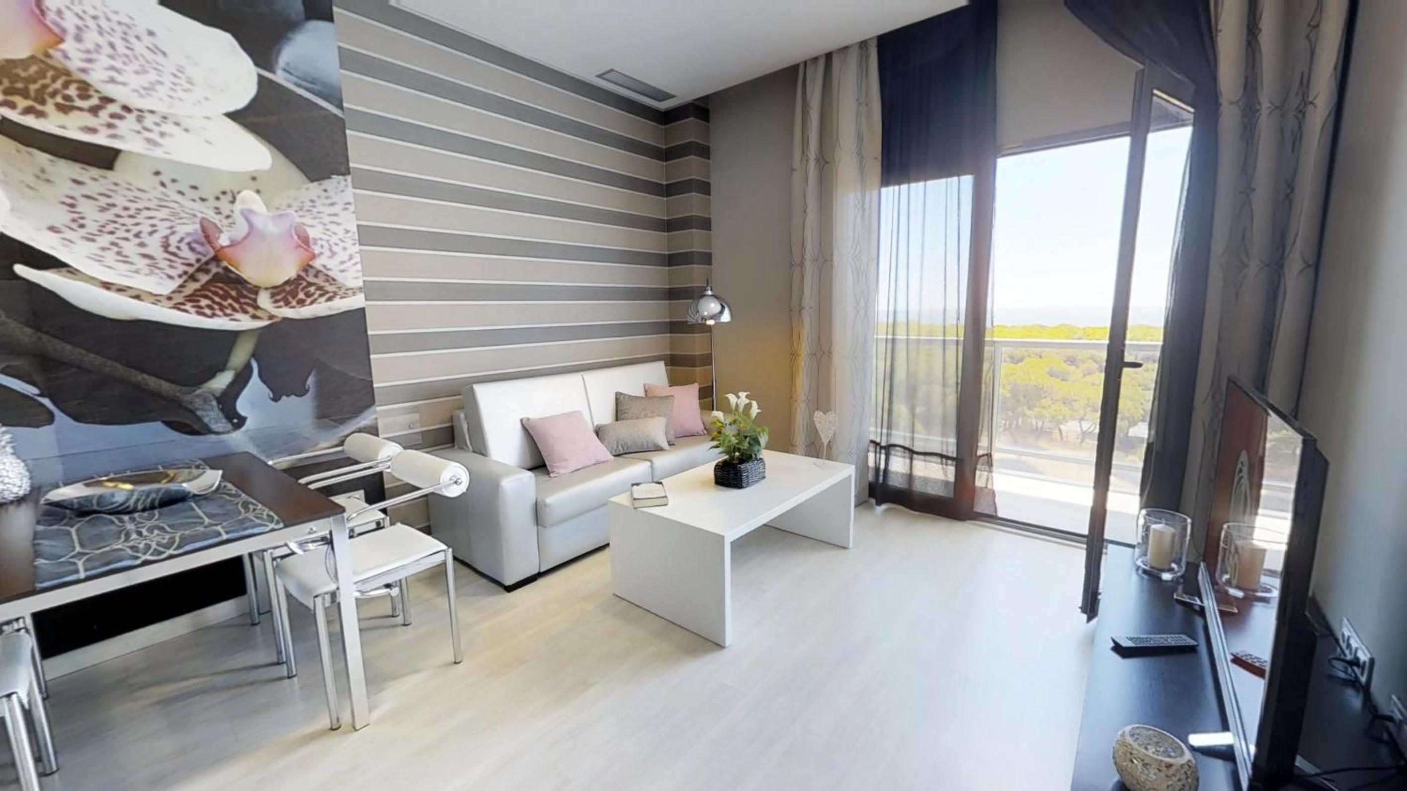 Suite Apartment with Sea View - Photo 10