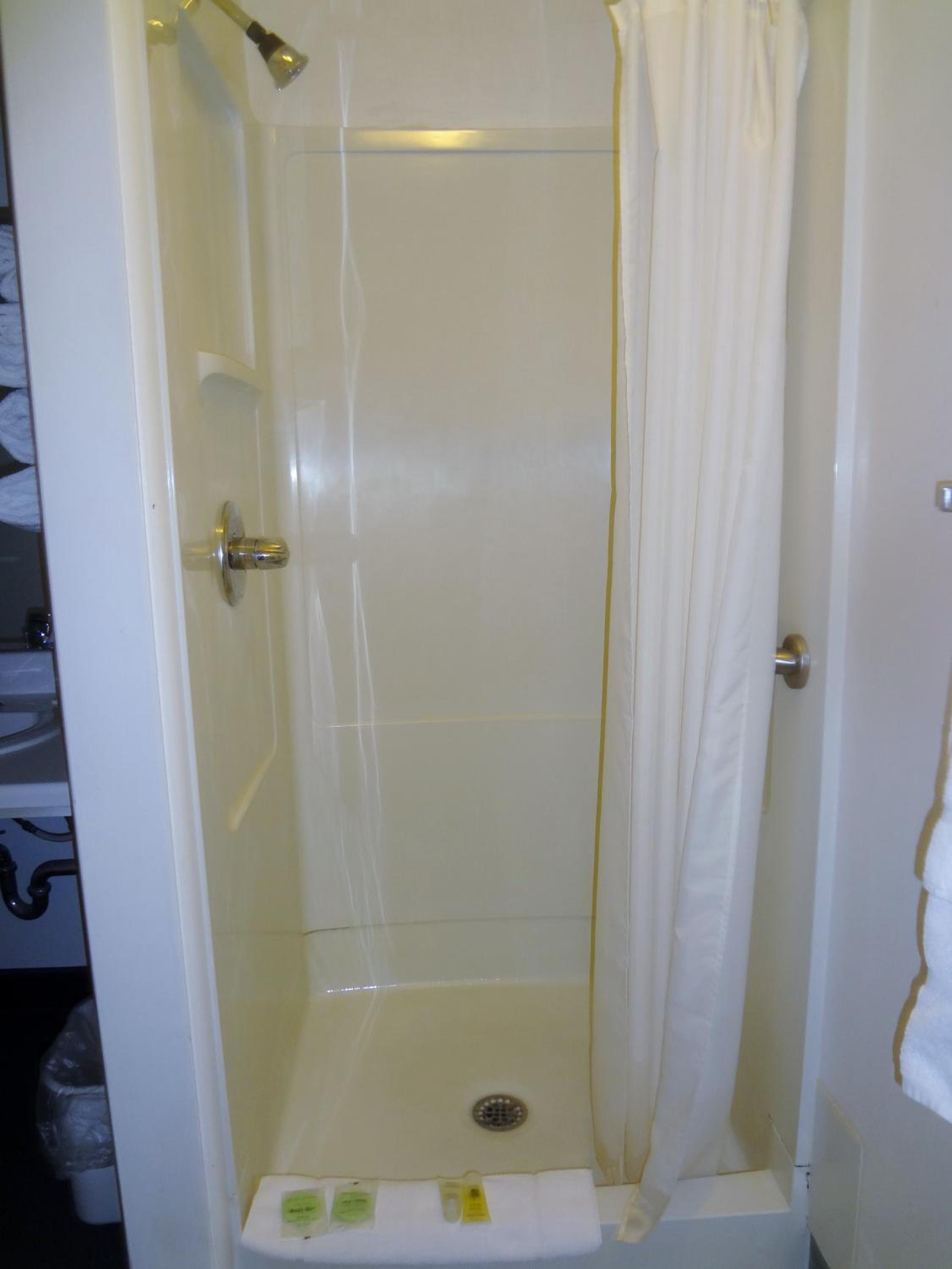 Queen Room - Photo 7