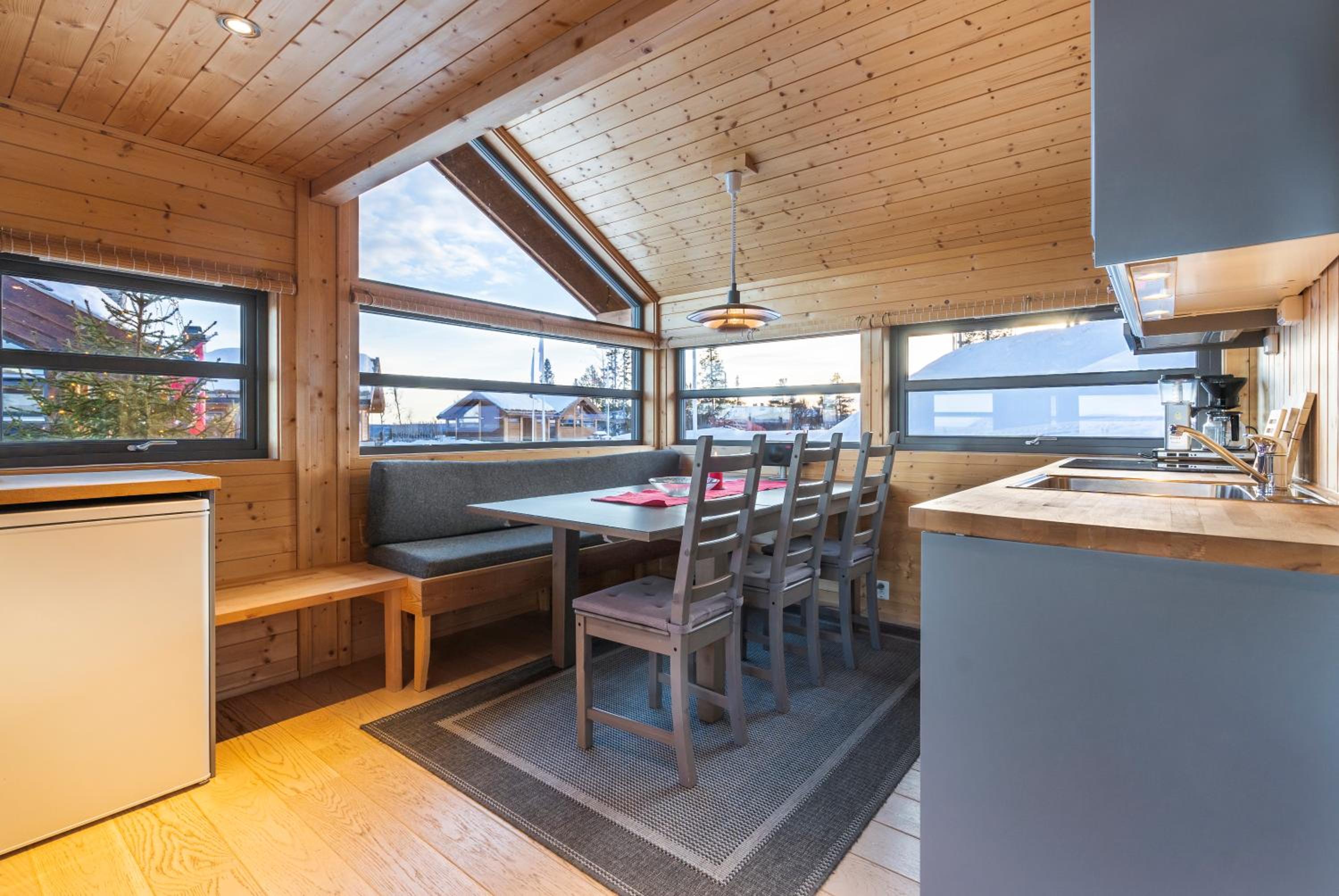 Four-Bedroom Chalet photo 3