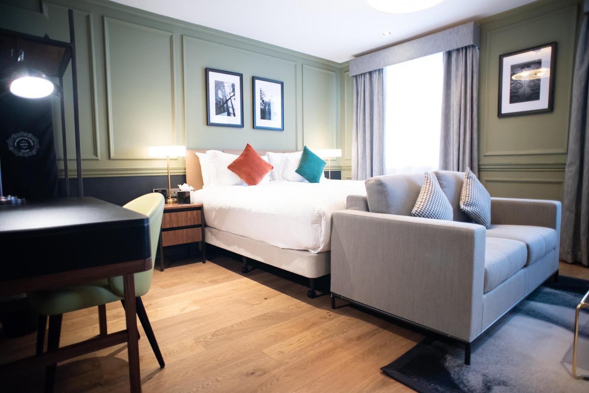 Superior King Room photo 1