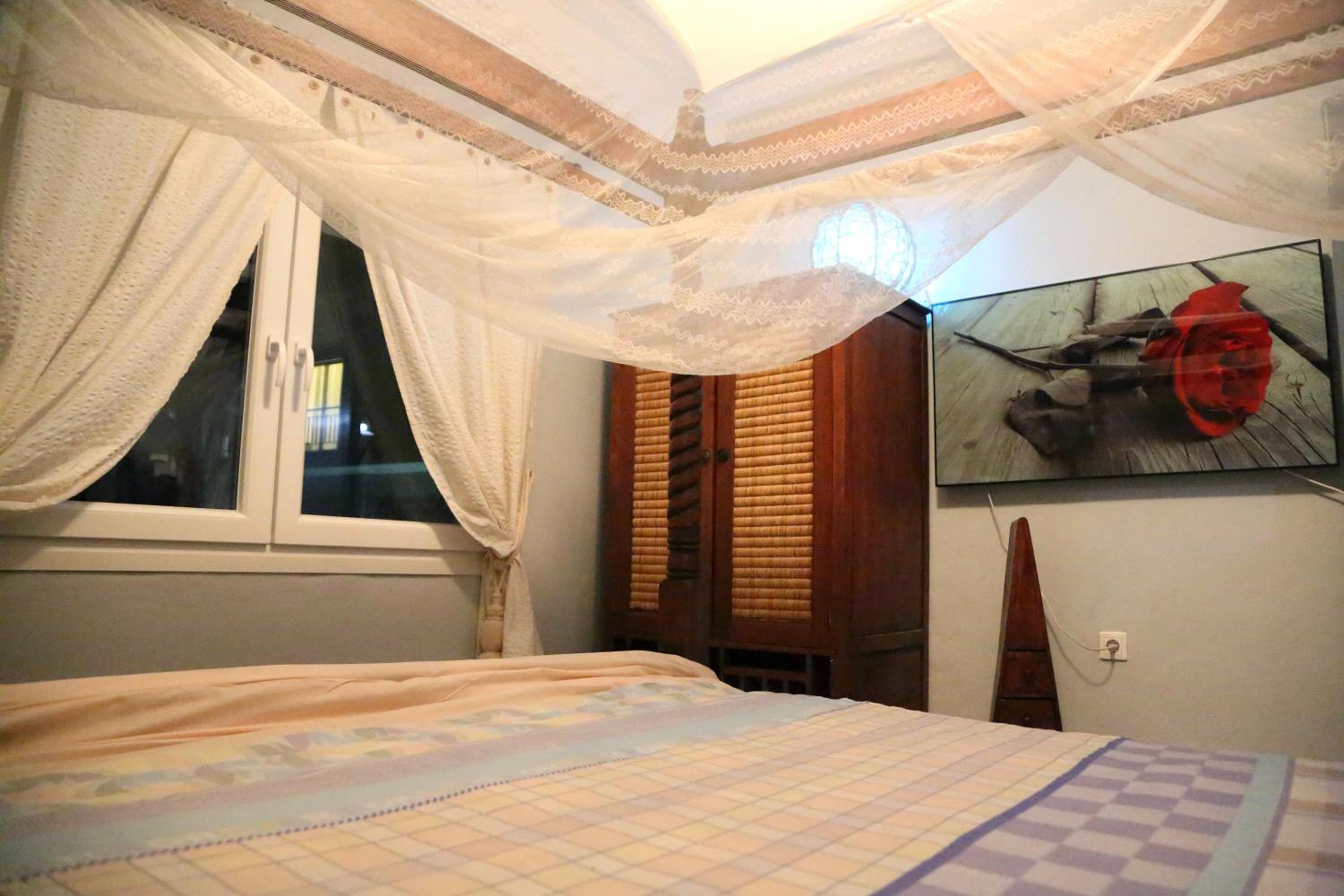 Apartment - Photo 9