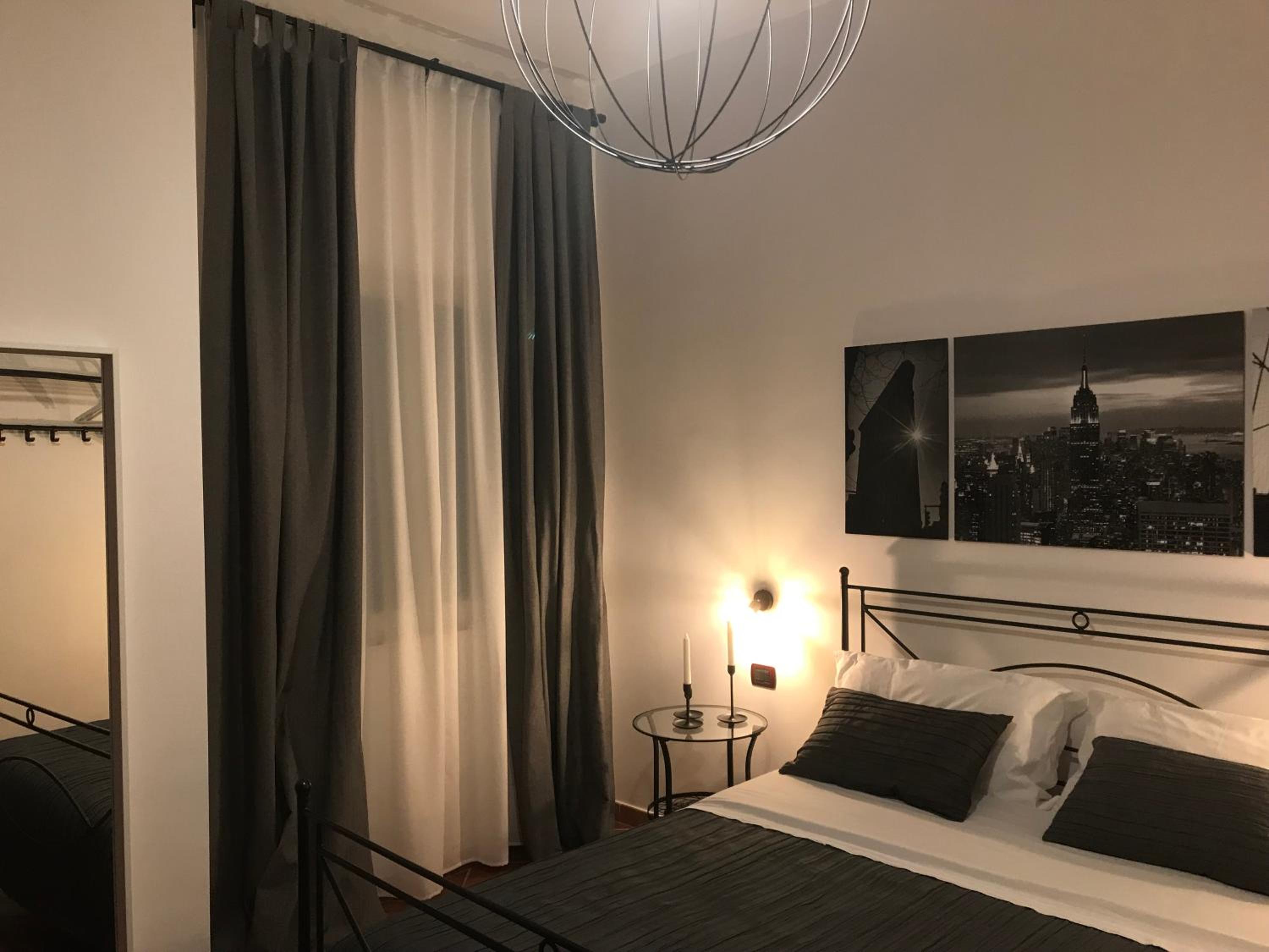 Standard Double Room - Photo 1