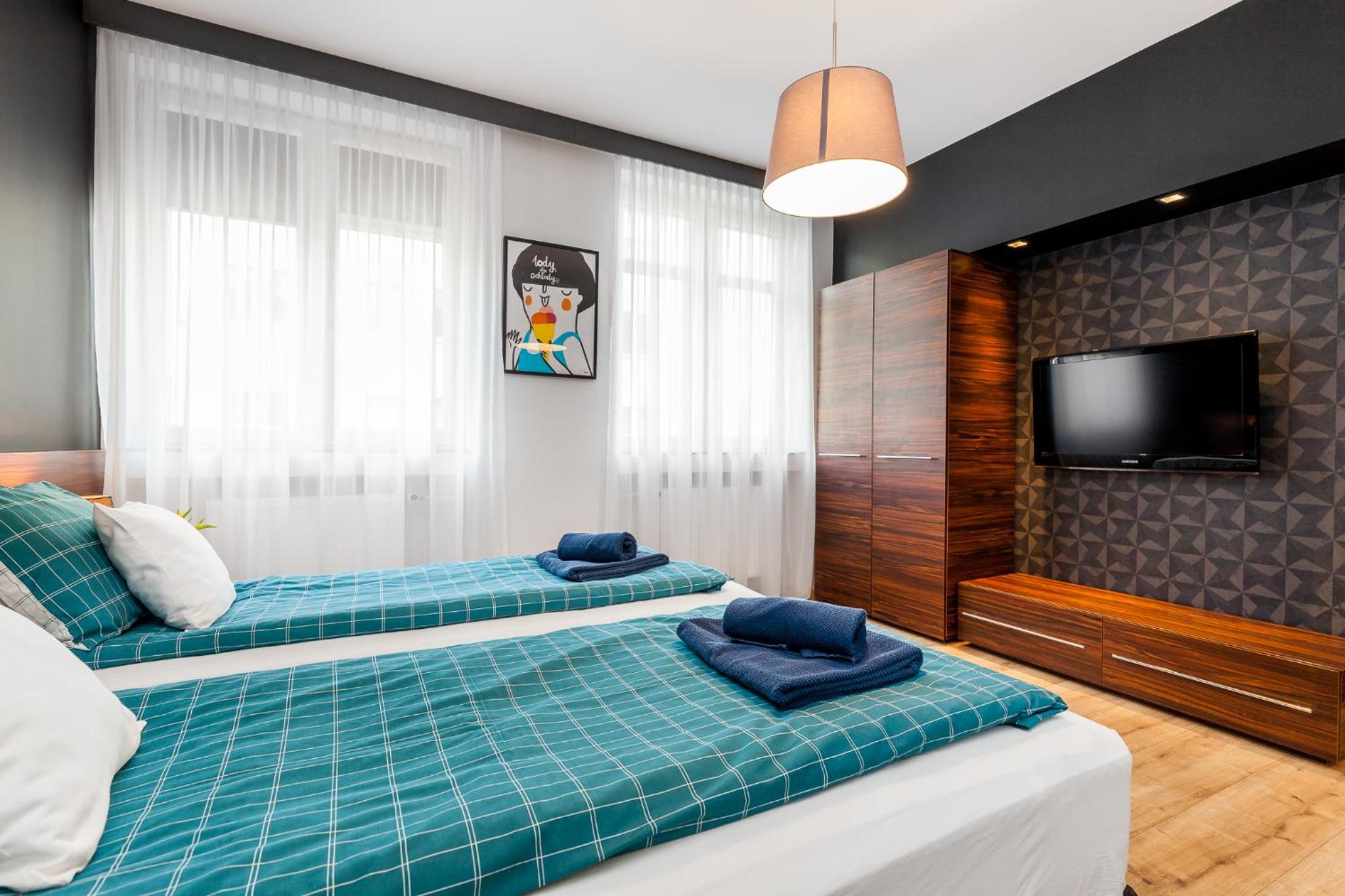 Deluxe Two-Bedroom Apartment