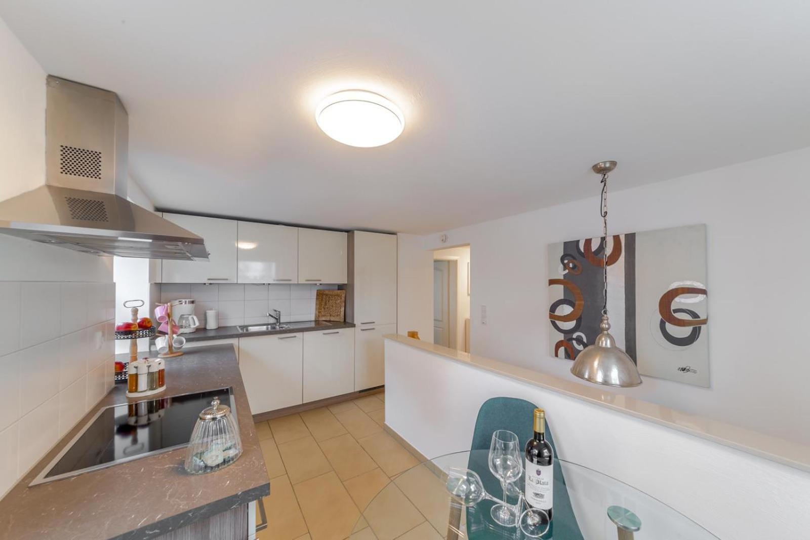 Apartment - Photo 36