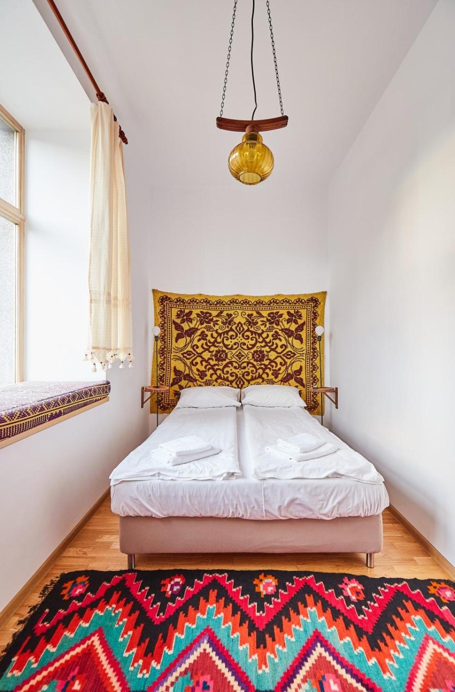 Two-Bedroom Apartment with Living  - Photo 14