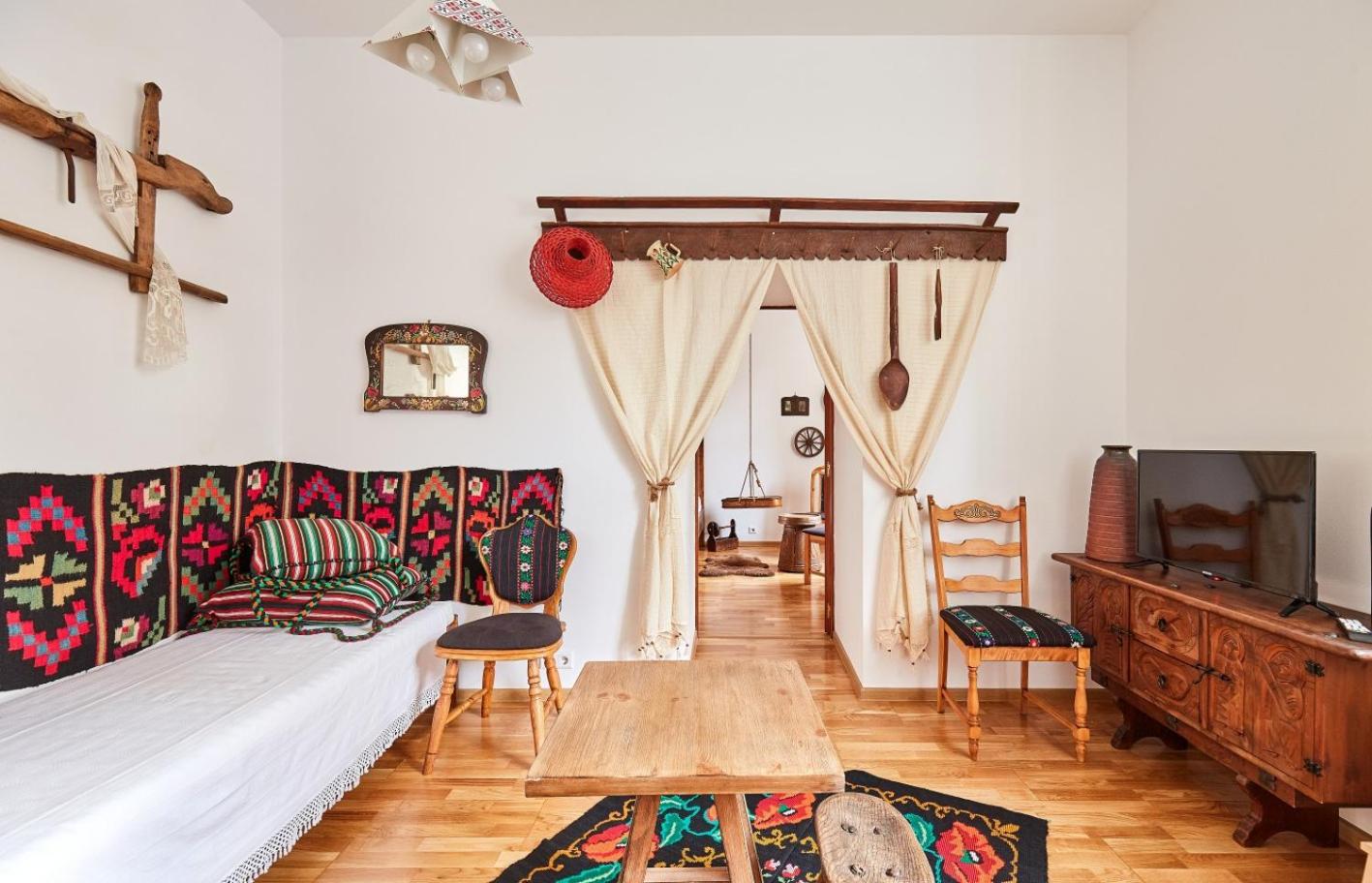 Two-Bedroom Apartment with Living  - Photo 19