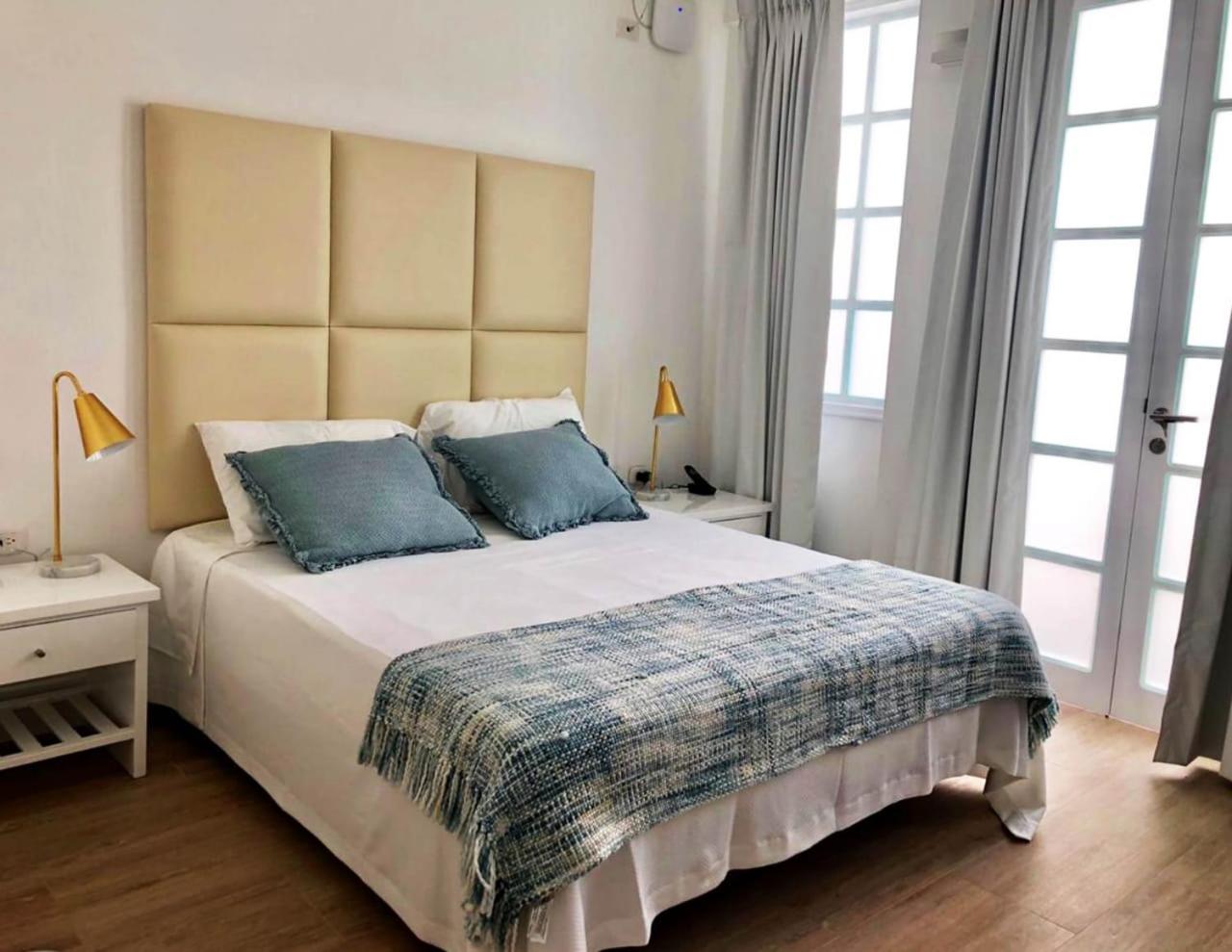 Family Room with Air-Conditioning