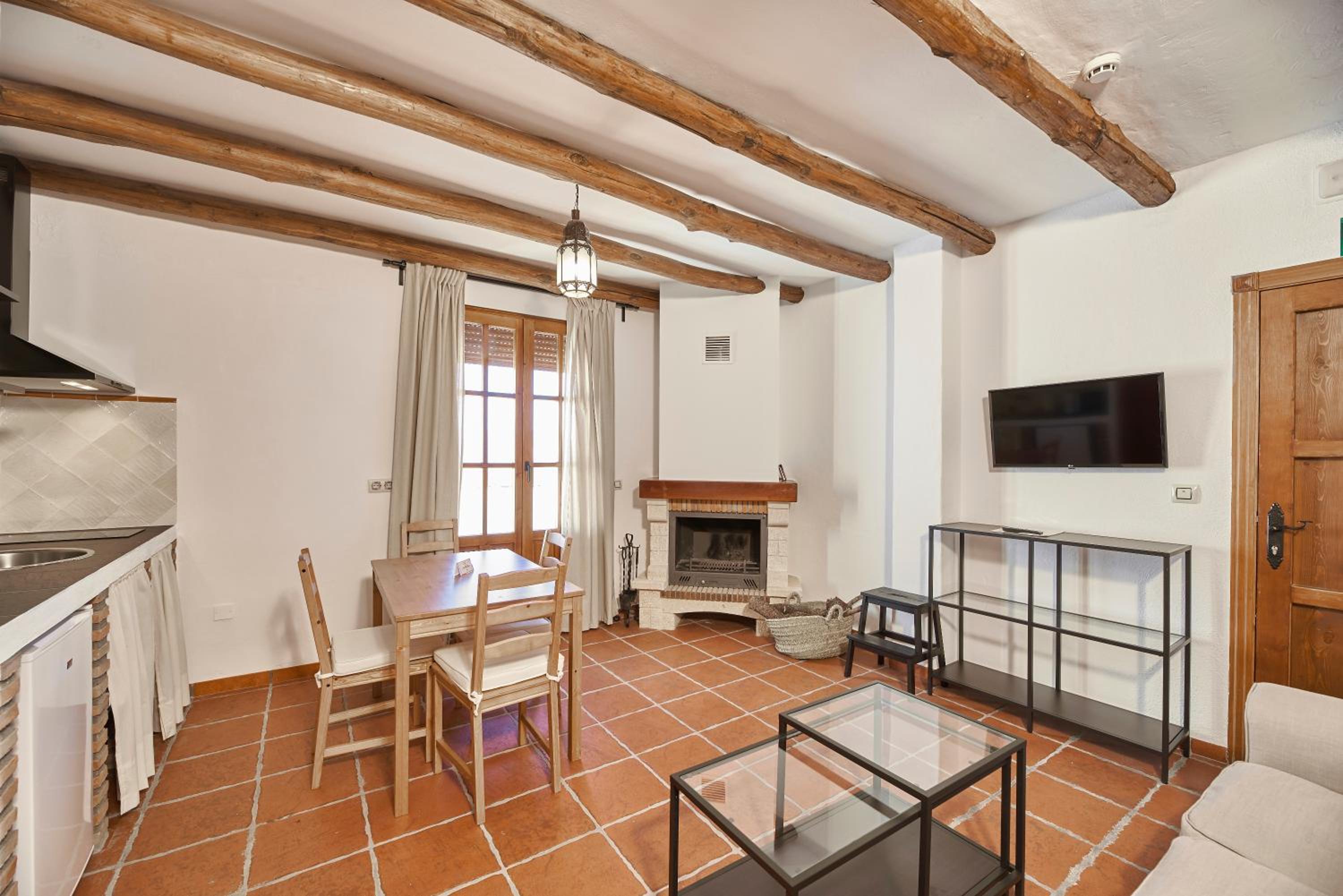 Apartment with Terrace photo 3