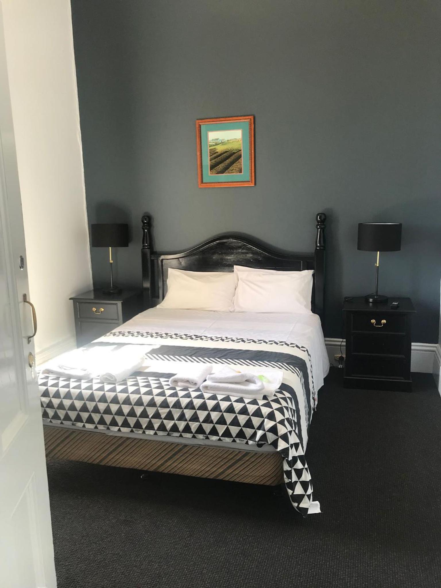 Double Room with Shared Bathroom photo 1