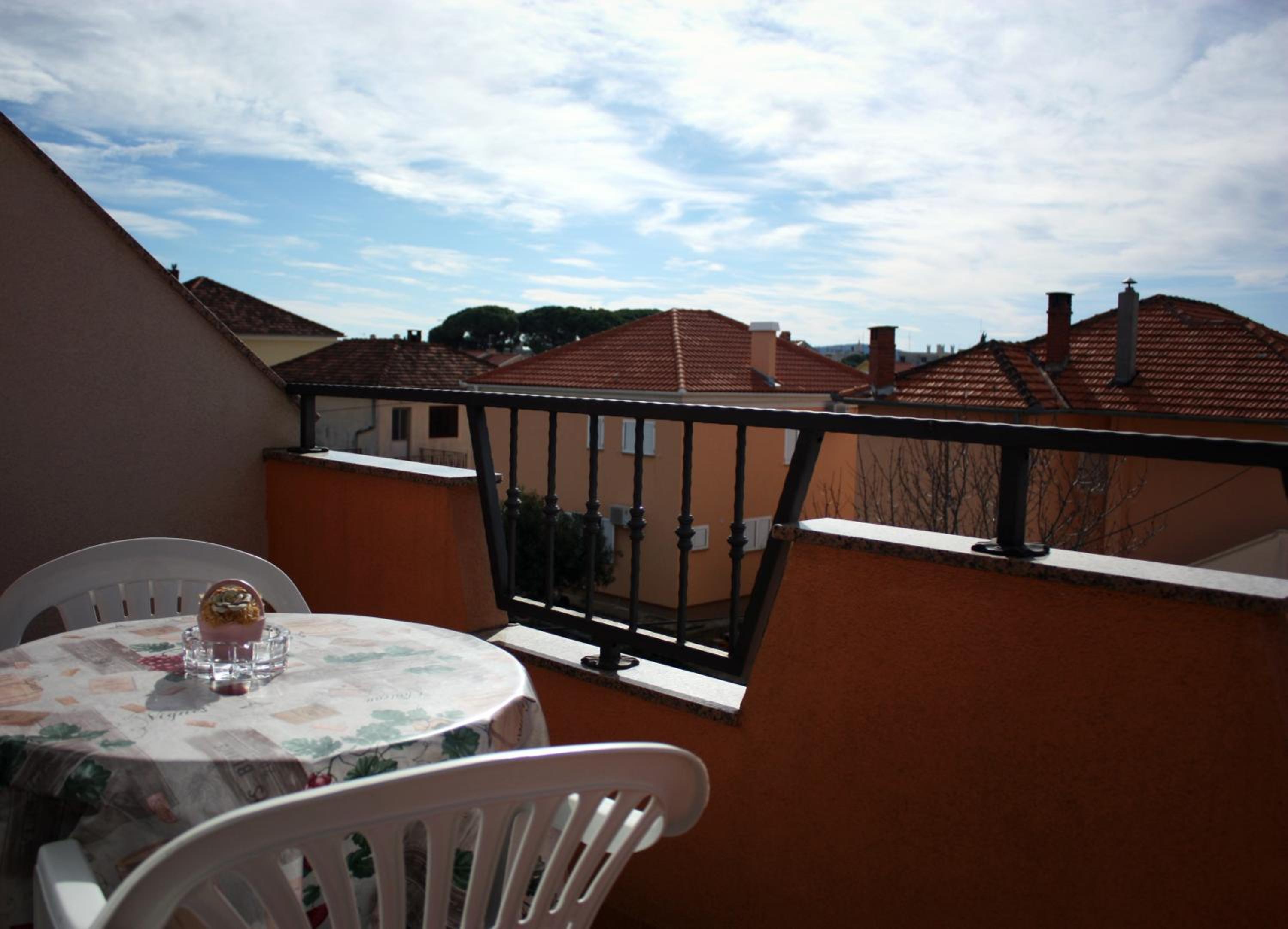 Apartment - Photo 11