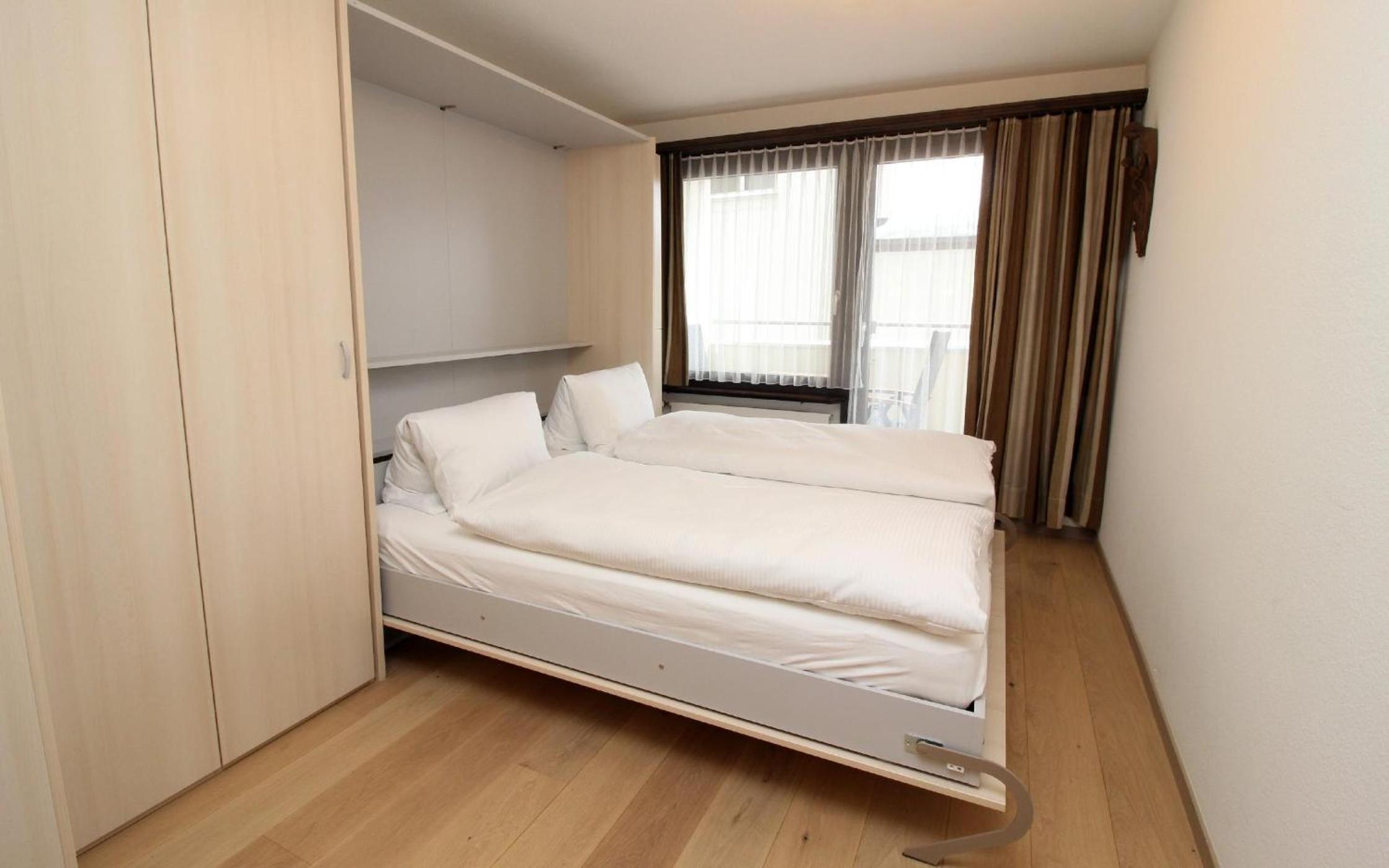 Apartment With Lake View photo 3