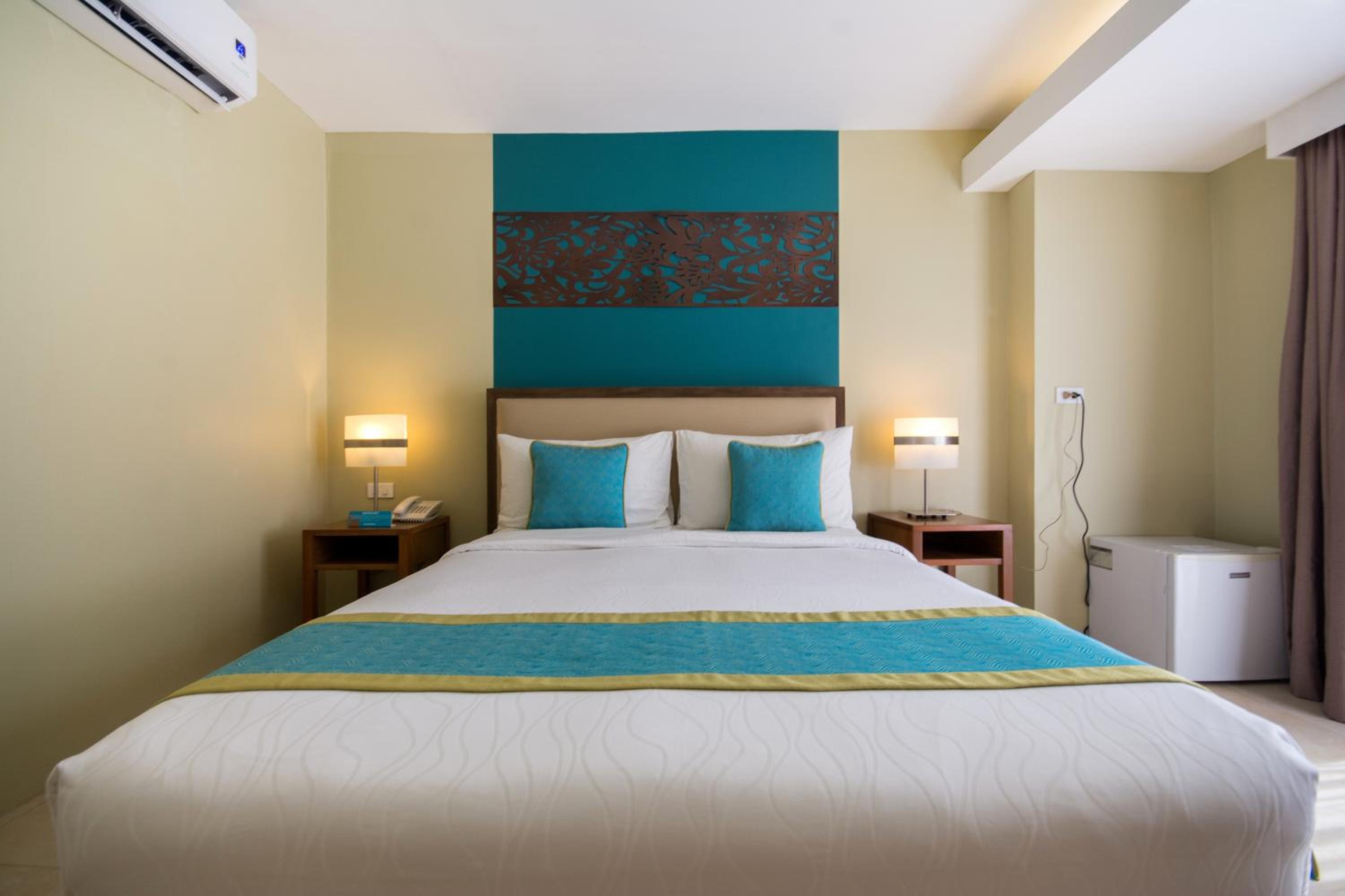 Deluxe Double or Twin Room - Photo 6
