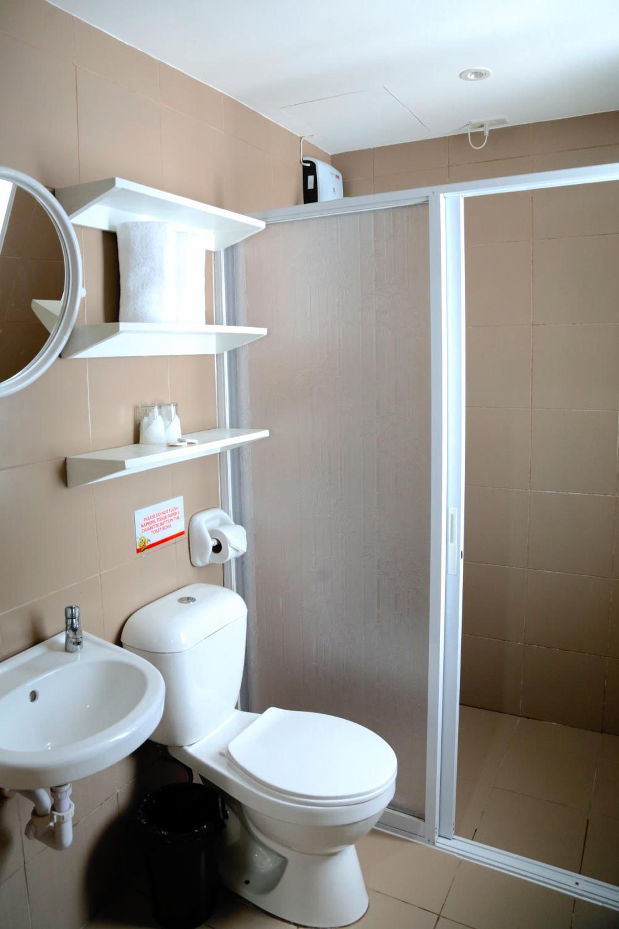 Standard Double Room - Photo 4
