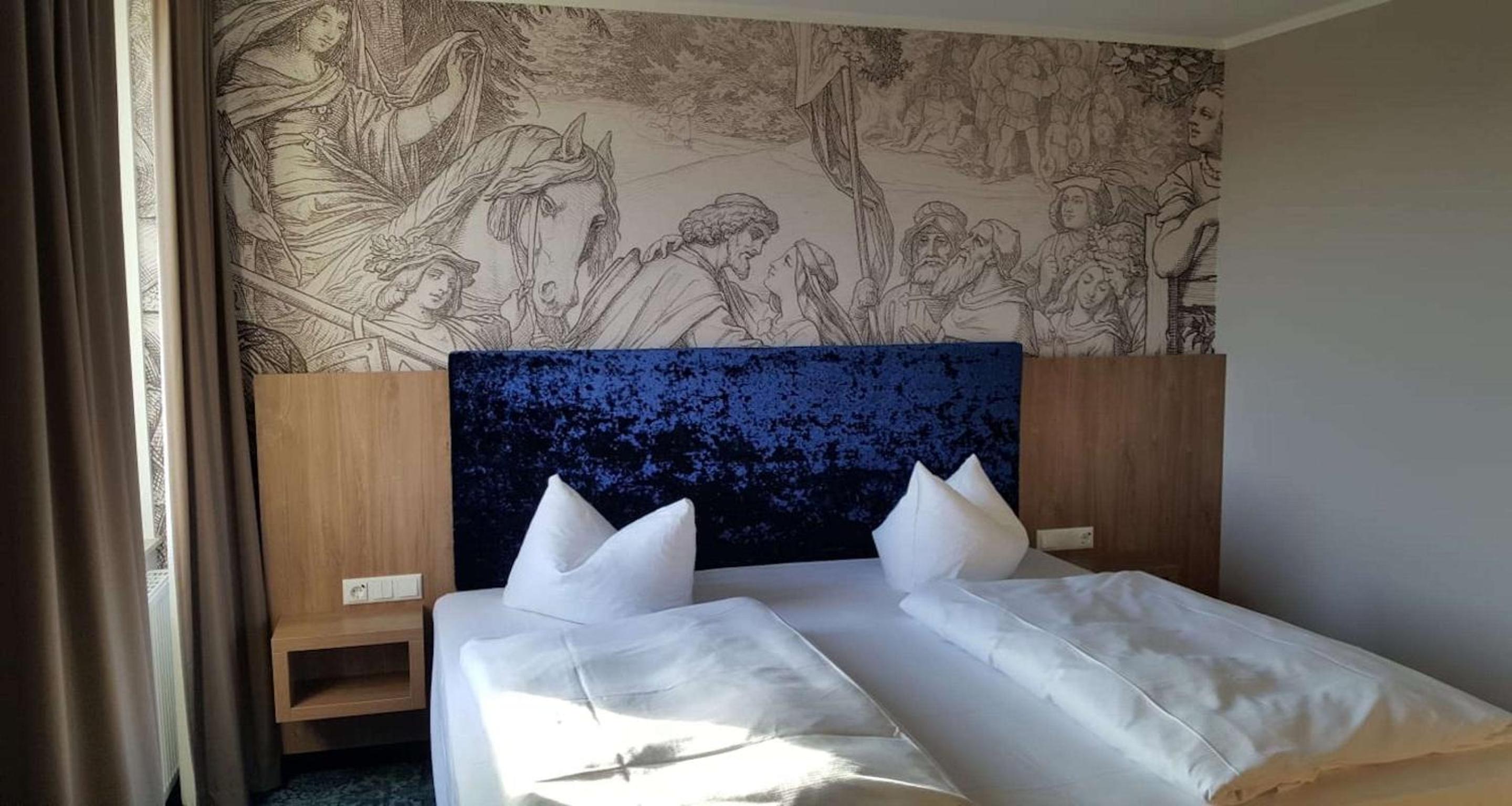 Suite with Double Bed - Photo 7