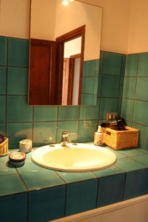 Five-Bedroom House - Two Floors photo 2
