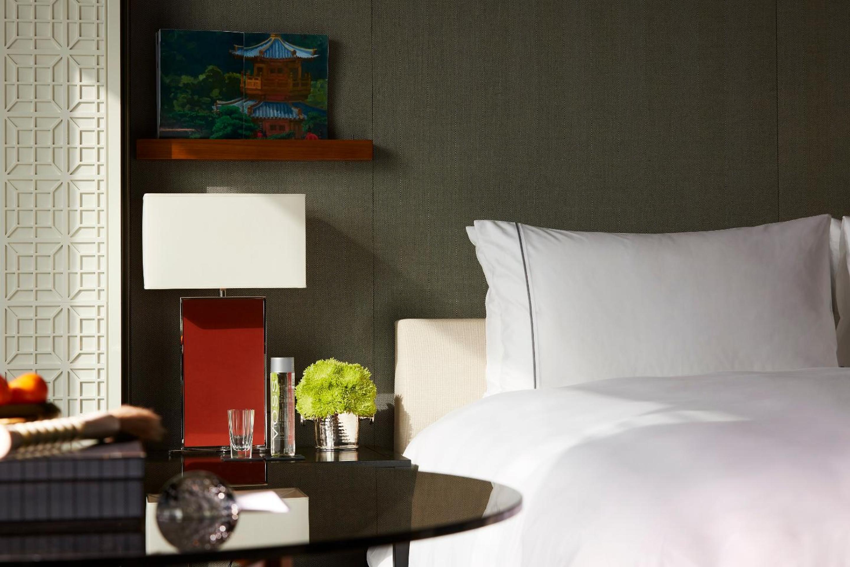 Club Grand King Room with Harbor View