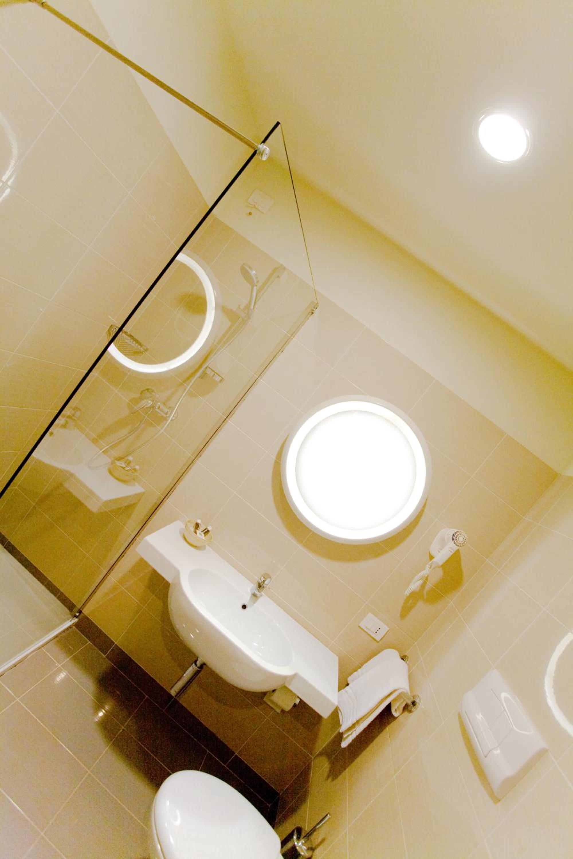 Triple Room - Photo 8