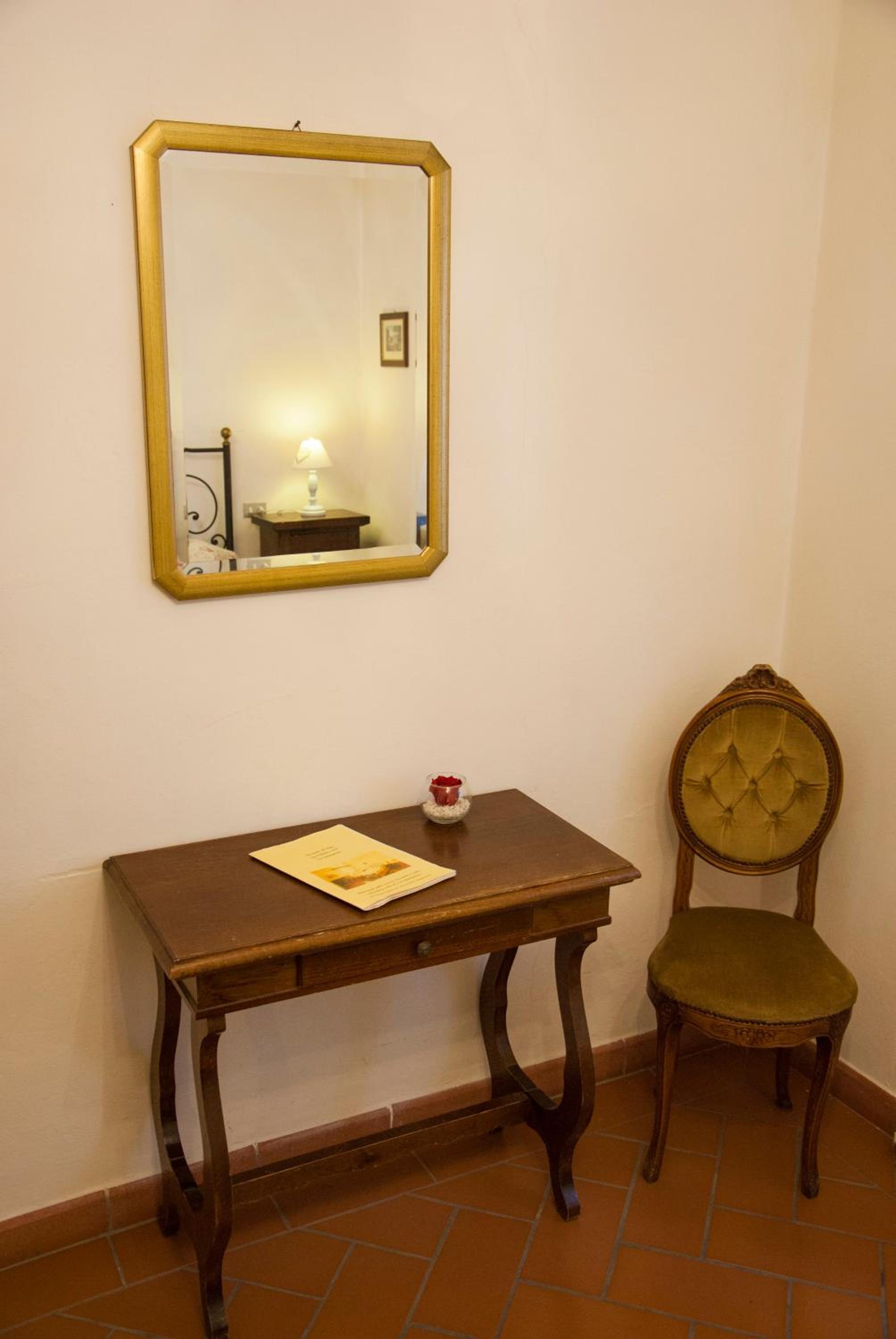 Double Room - Photo 11