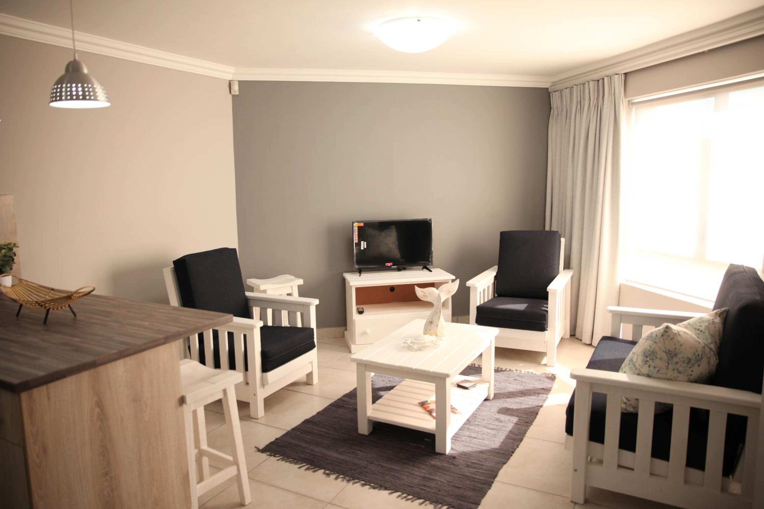 Apartment photo 3