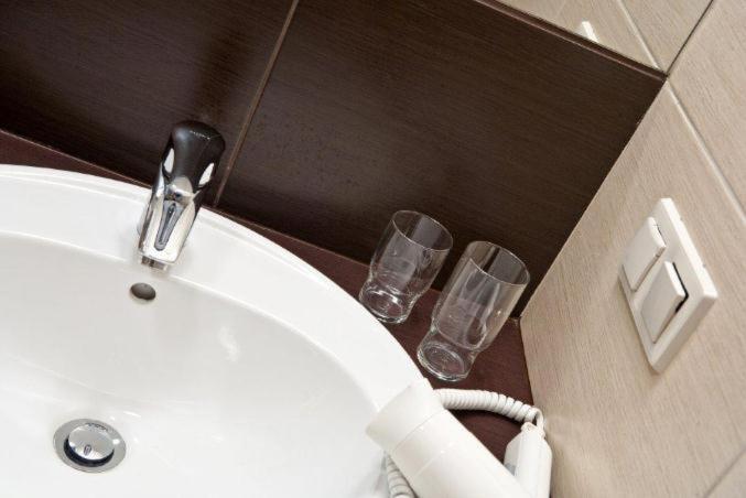 Double or Twin Room - Photo 2