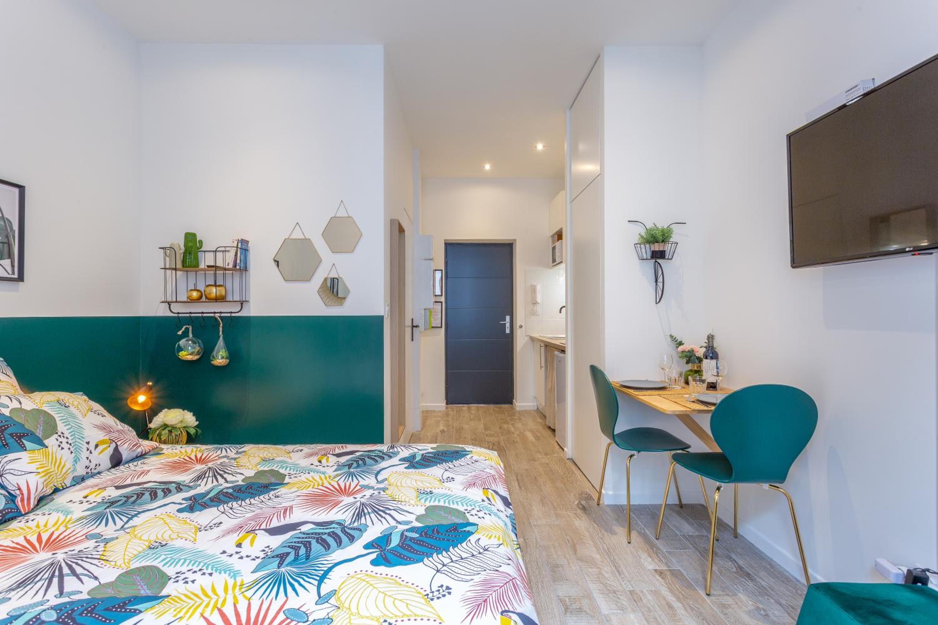 Superior Apartment