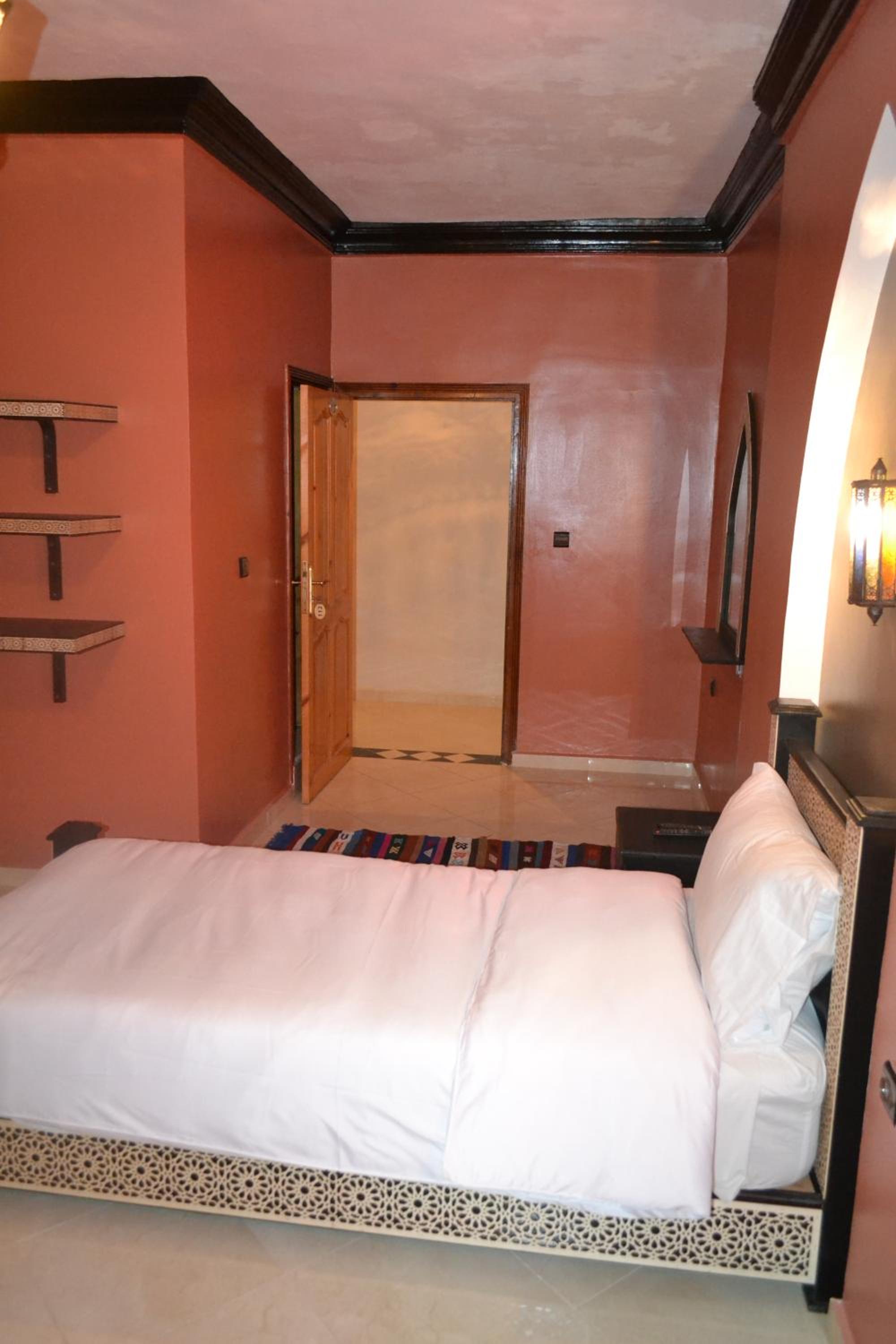 Double Room with Sea View - Photo 3
