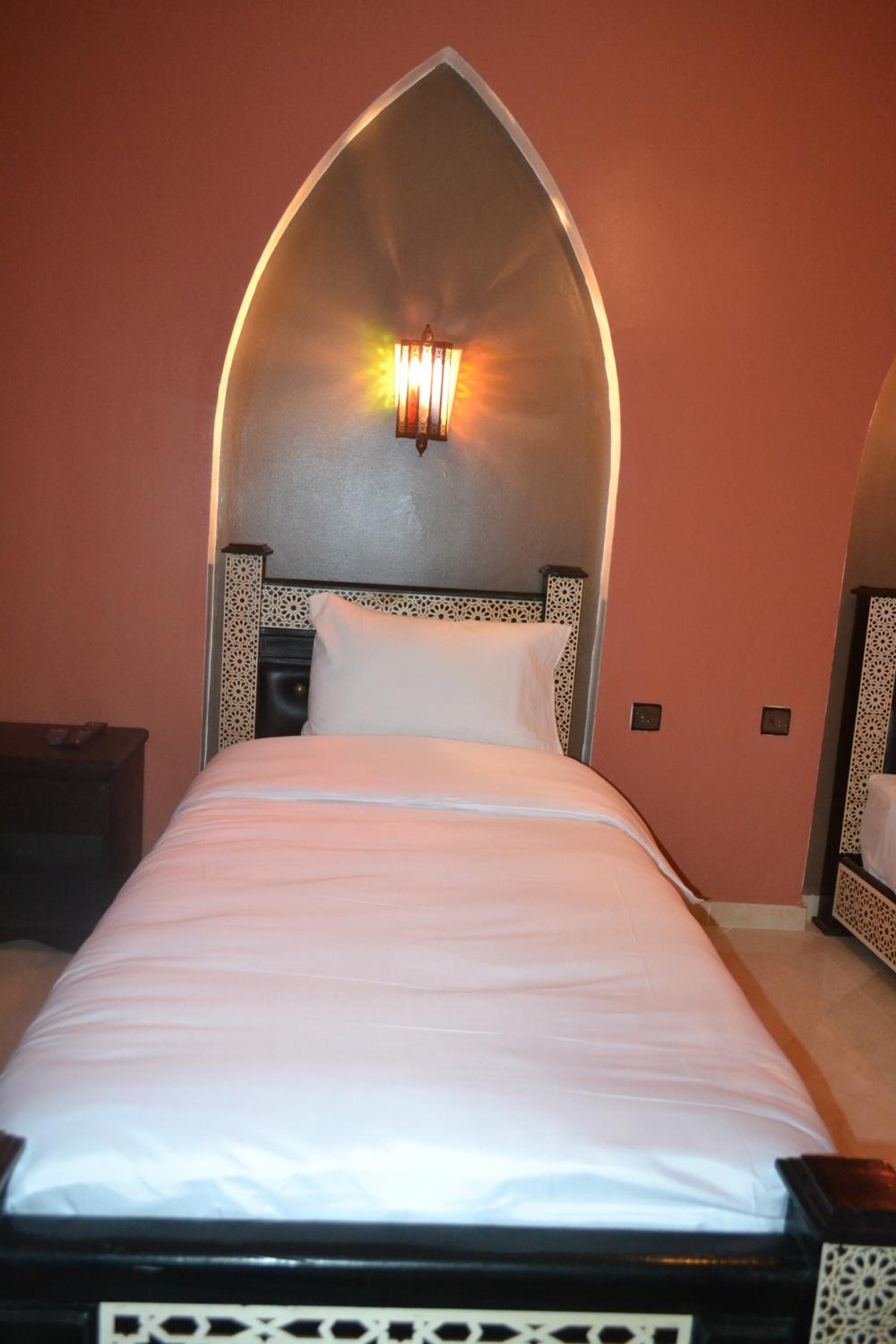 Double Room with Sea View - Photo 22