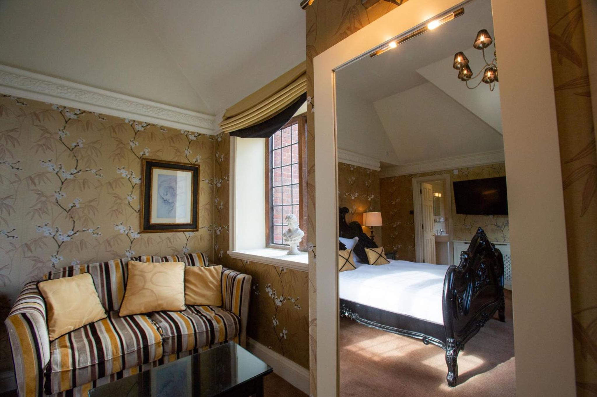 Executive Double Room - Photo 8