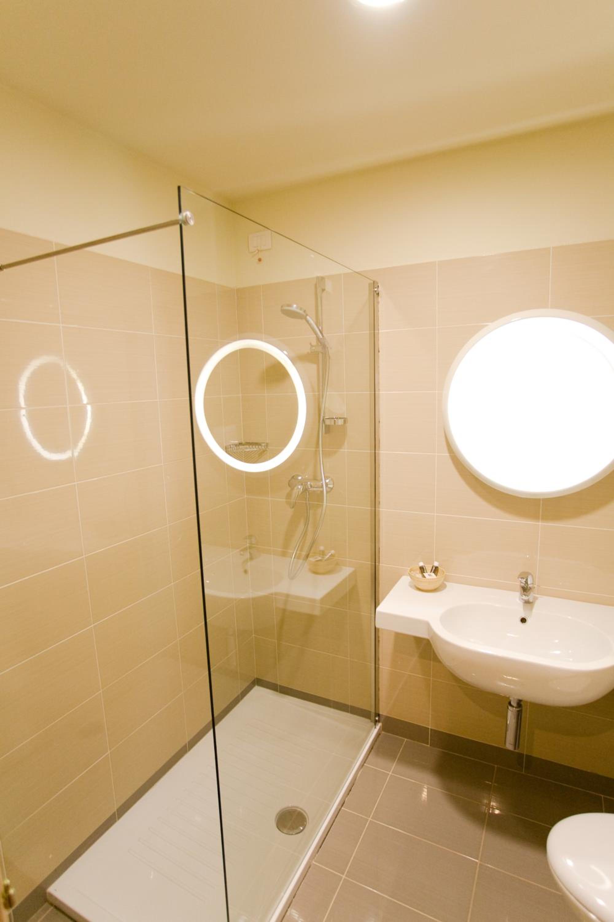 Superior Double Room - Photo 9