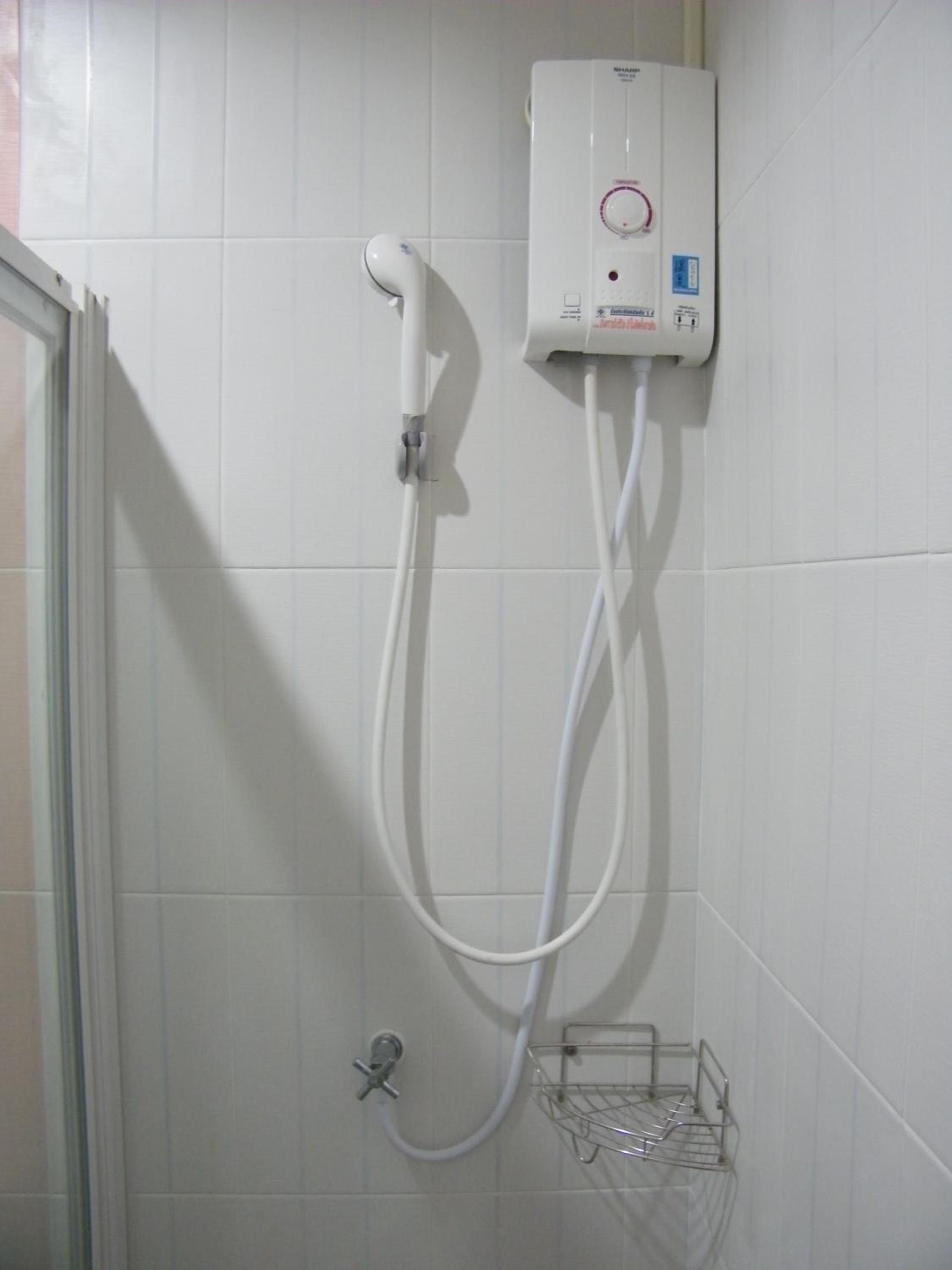 Standard Double Room - Photo 6