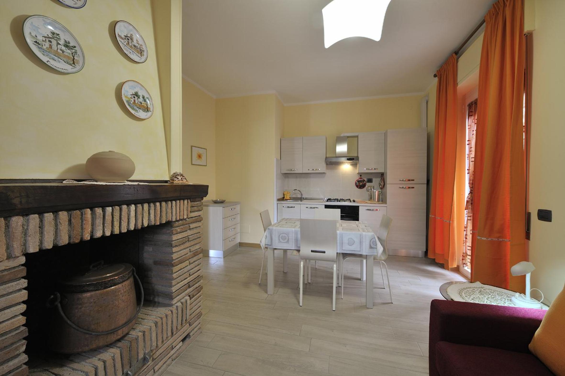 One-Bedroom House - Photo 5