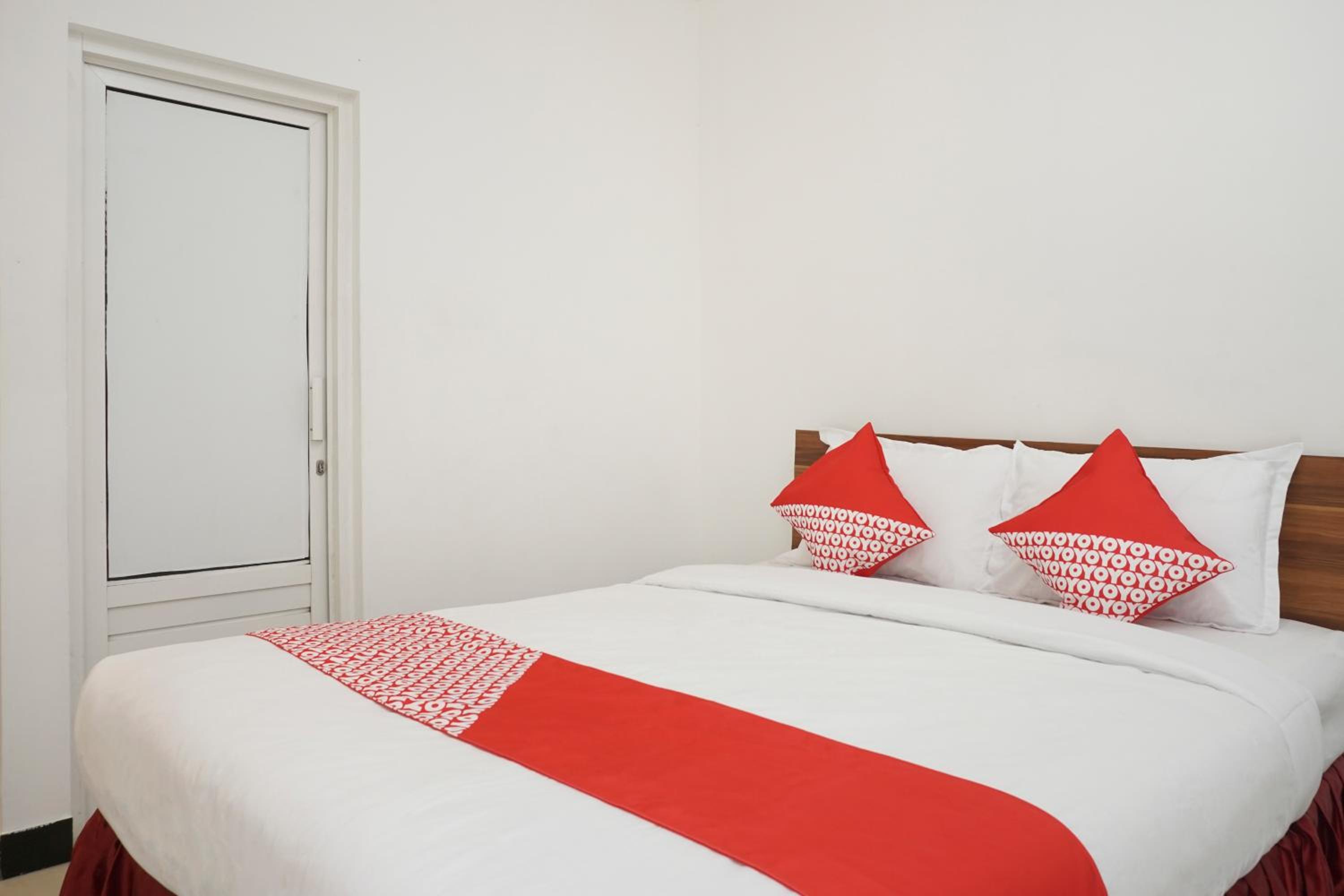 Deluxe Double Room - Photo 7