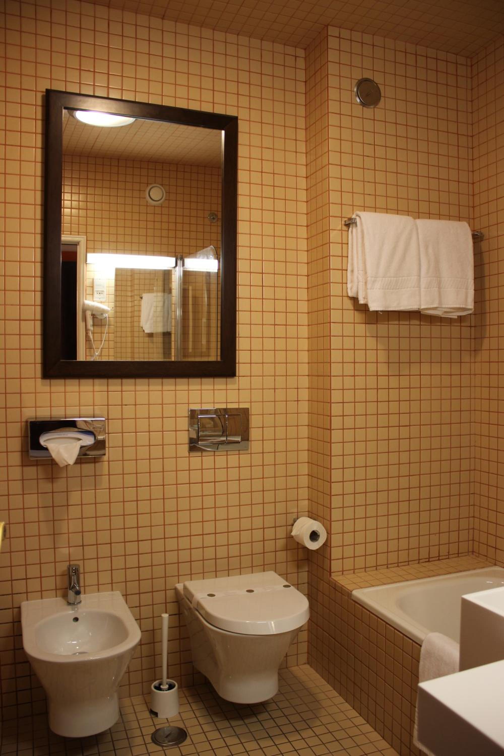 Double Room - Photo 3