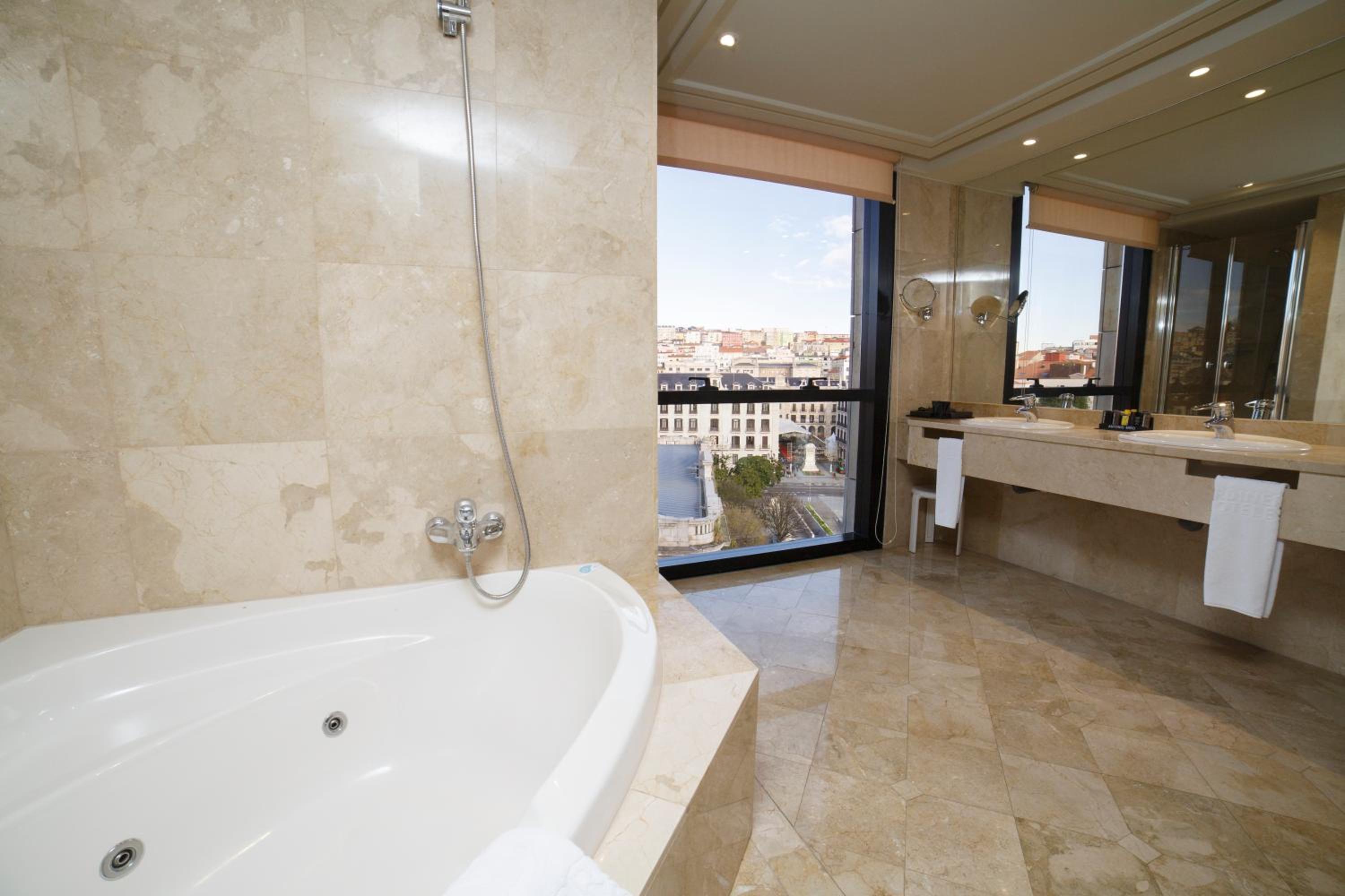 Junior Suite - Photo 20