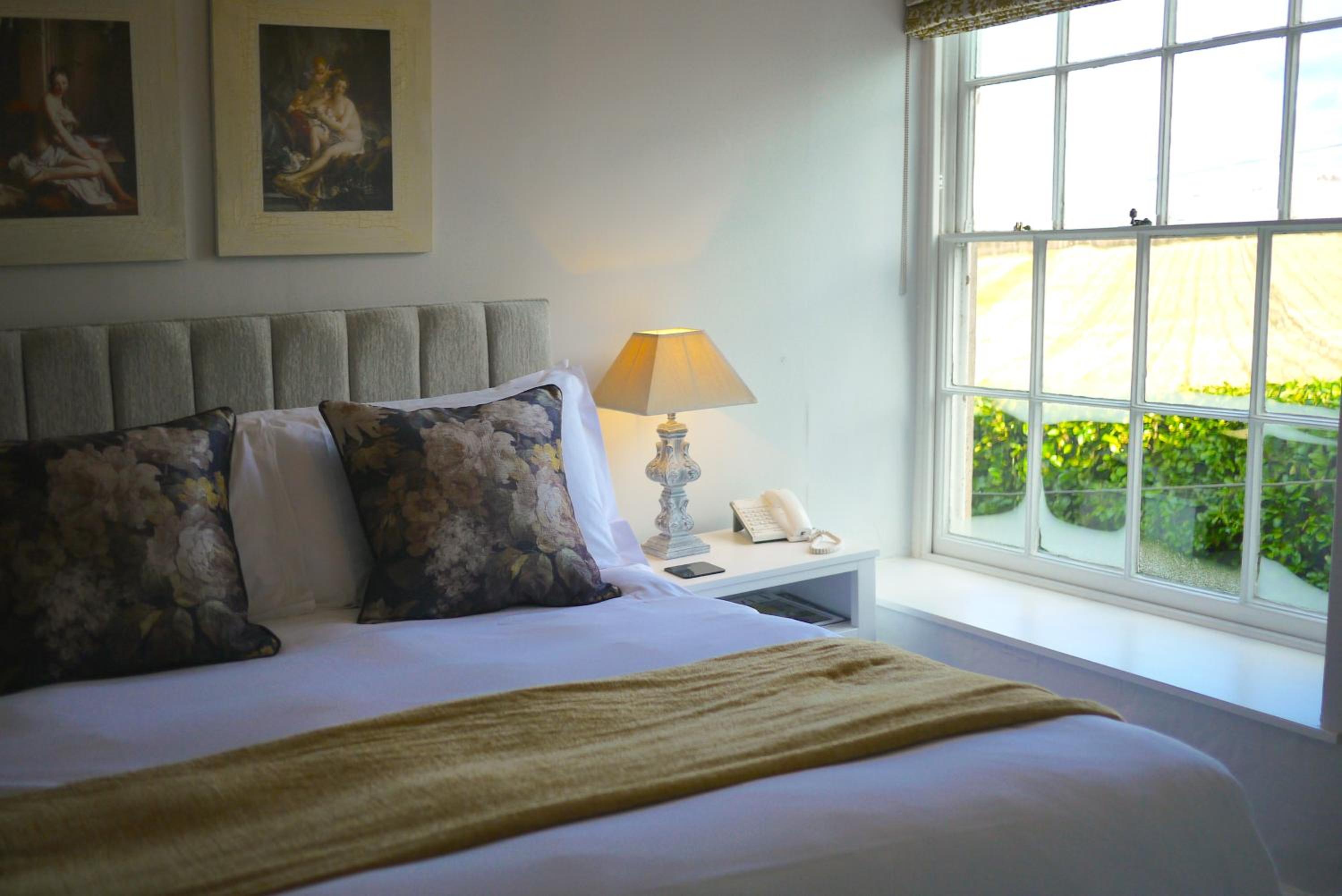 Small Double Room photo 1