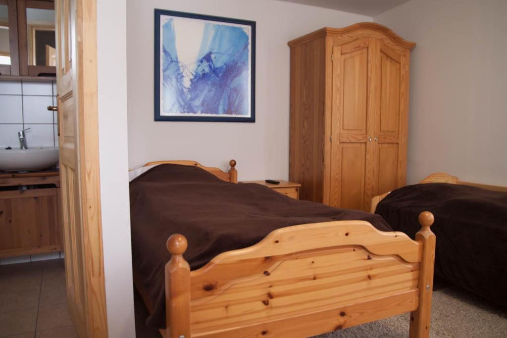 One-Bedroom Apartment - Photo 1